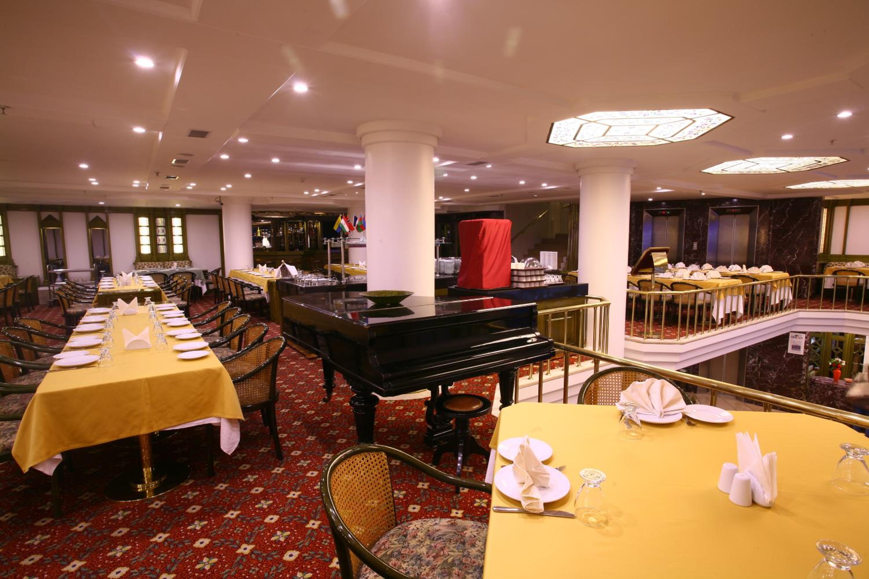 Istanbul Royal Hotel - Image 240