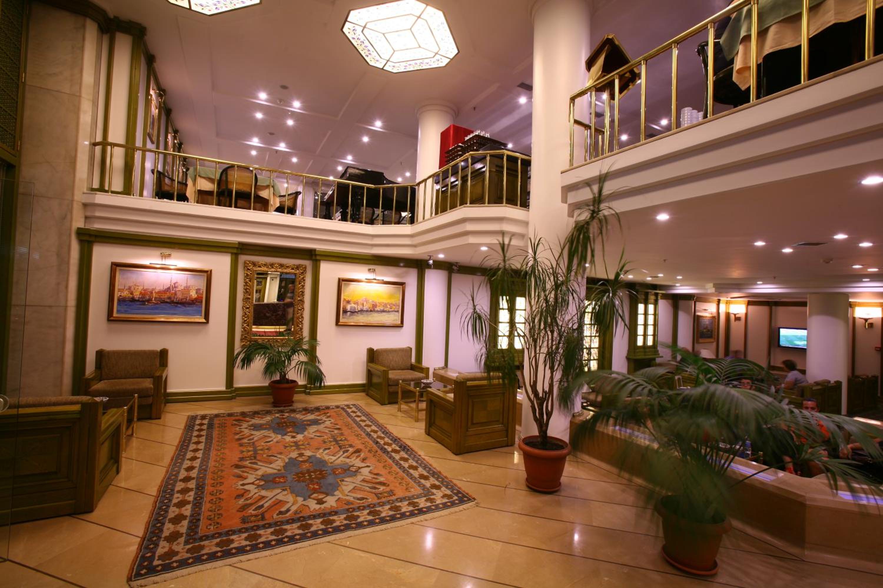 Istanbul Royal Hotel - Image 14