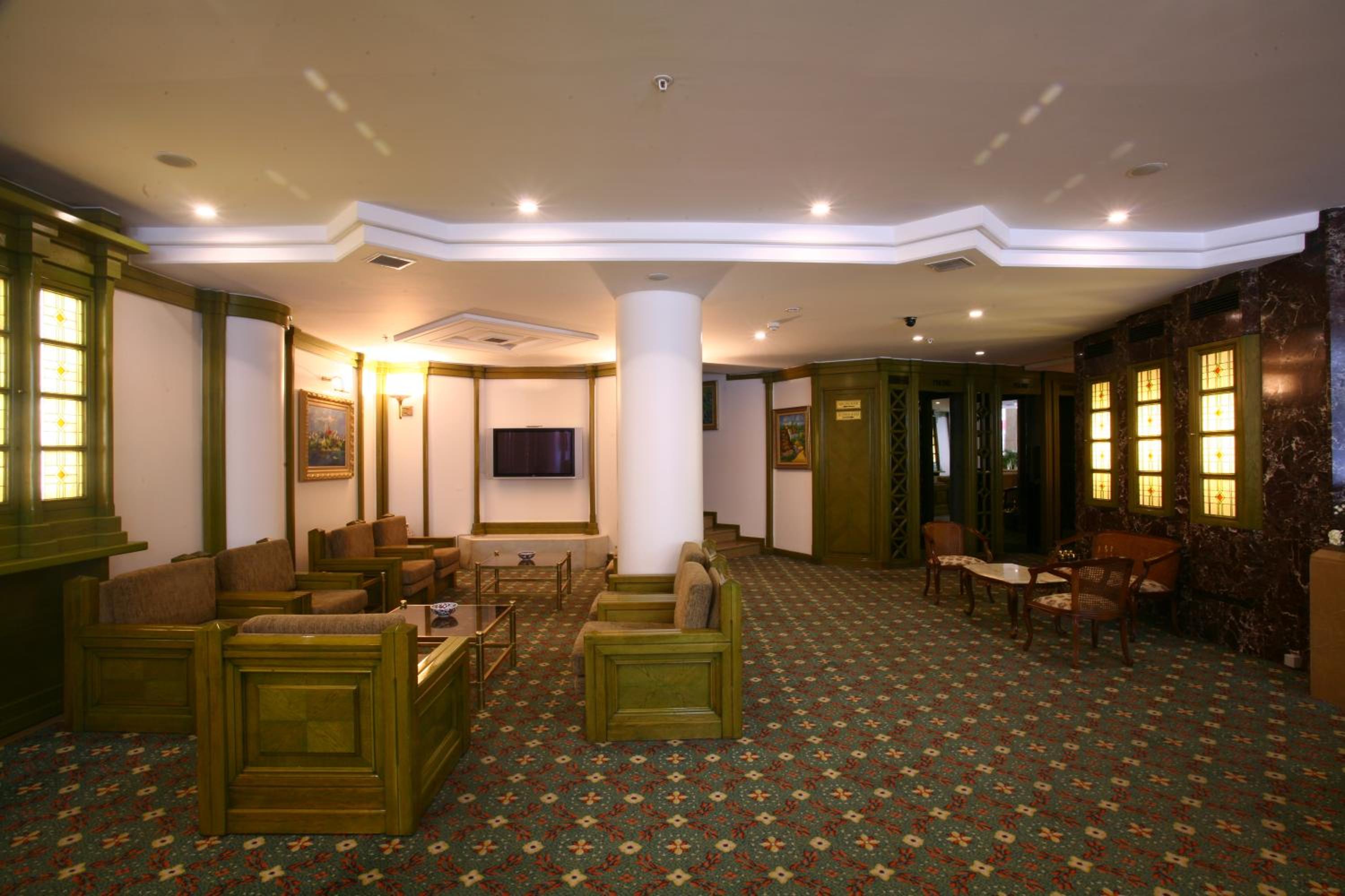 Istanbul Royal Hotel - Image 13
