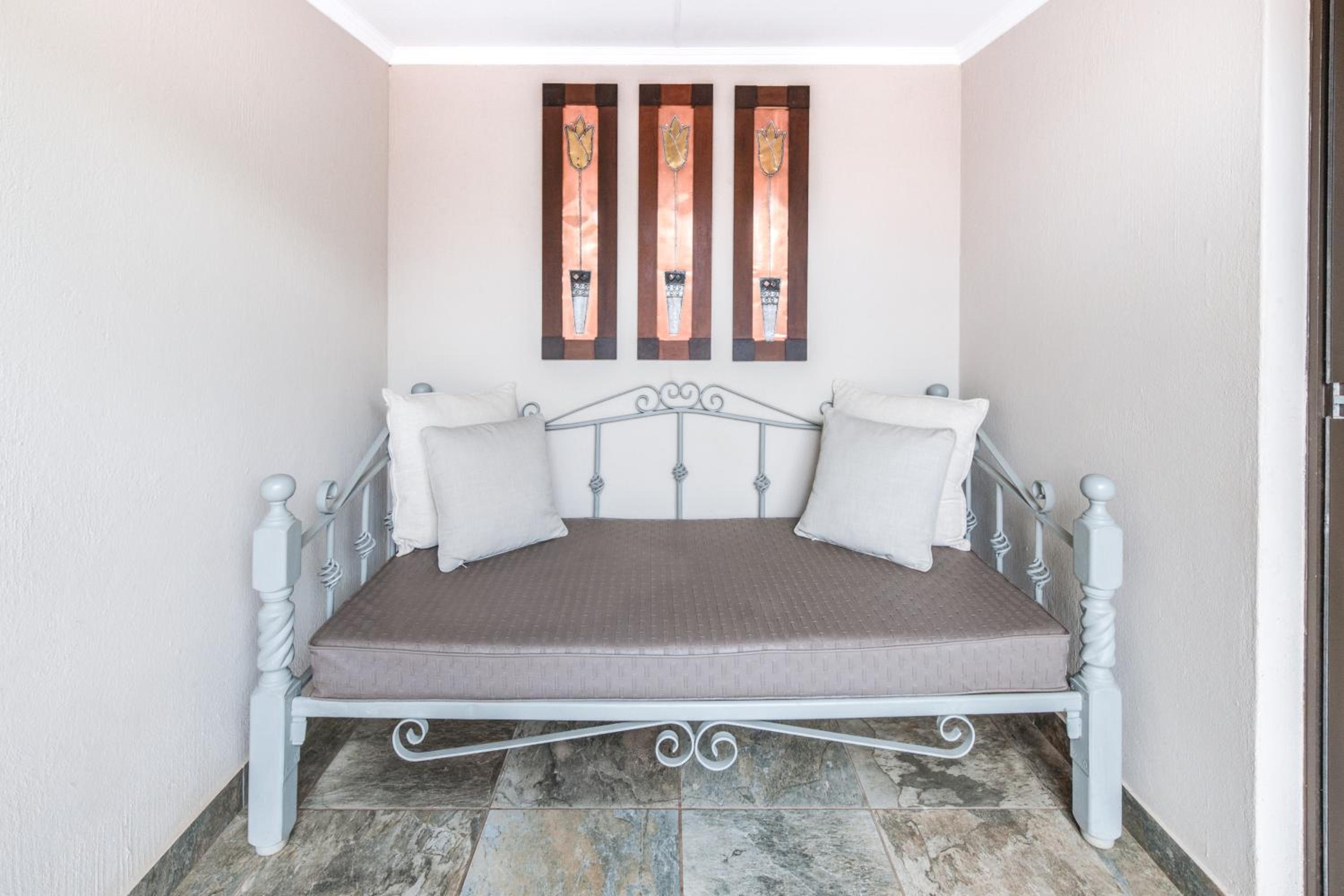 Adato Guesthouse