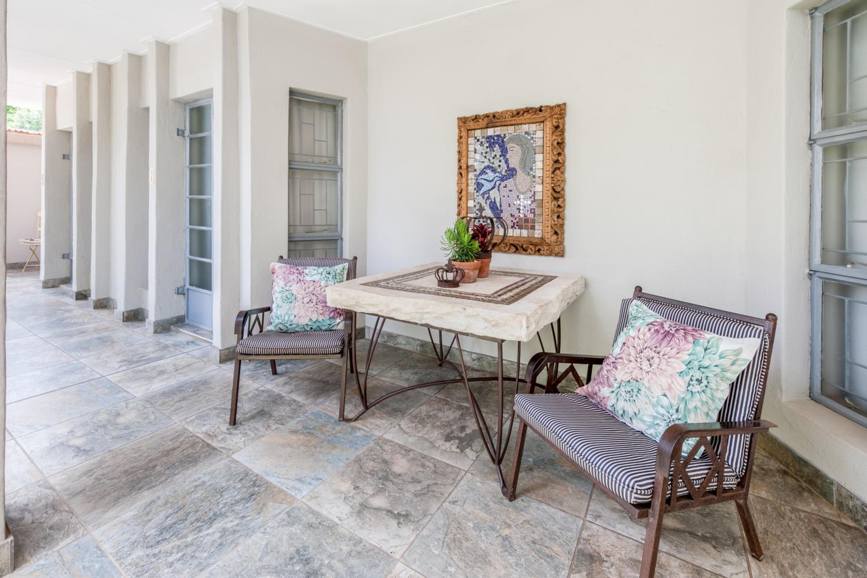 Adato Guesthouse