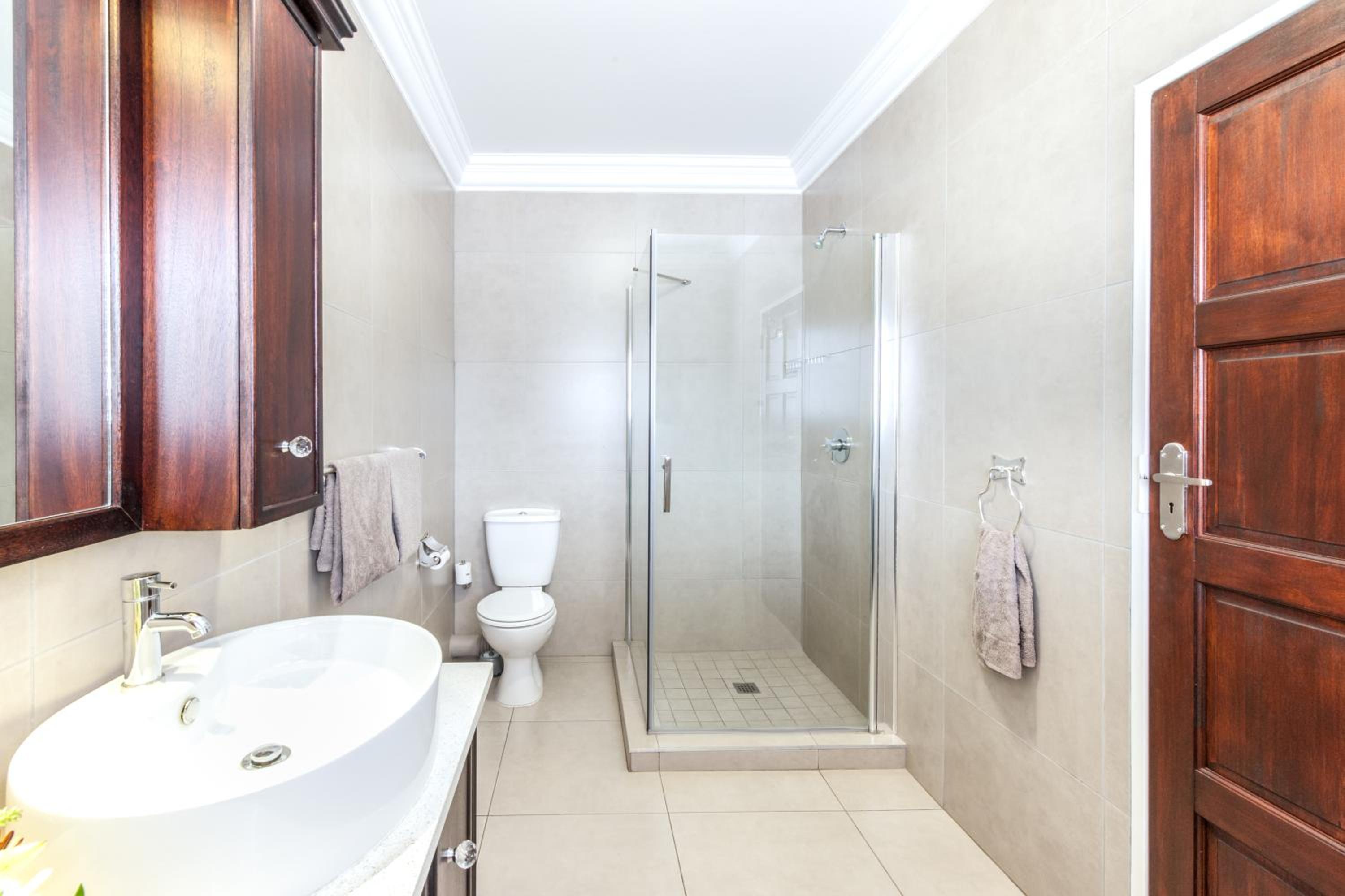 Adato Guesthouse