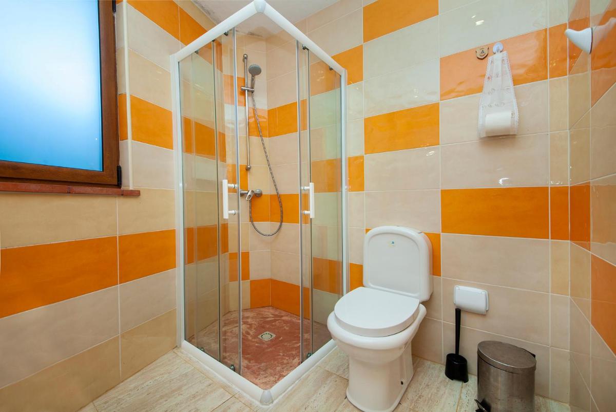 H - Montes de Praias GuestHouse view 5