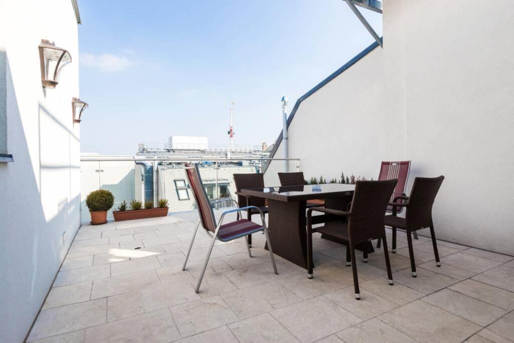Großes Penthouse #12 mit Terrasse und Aussicht