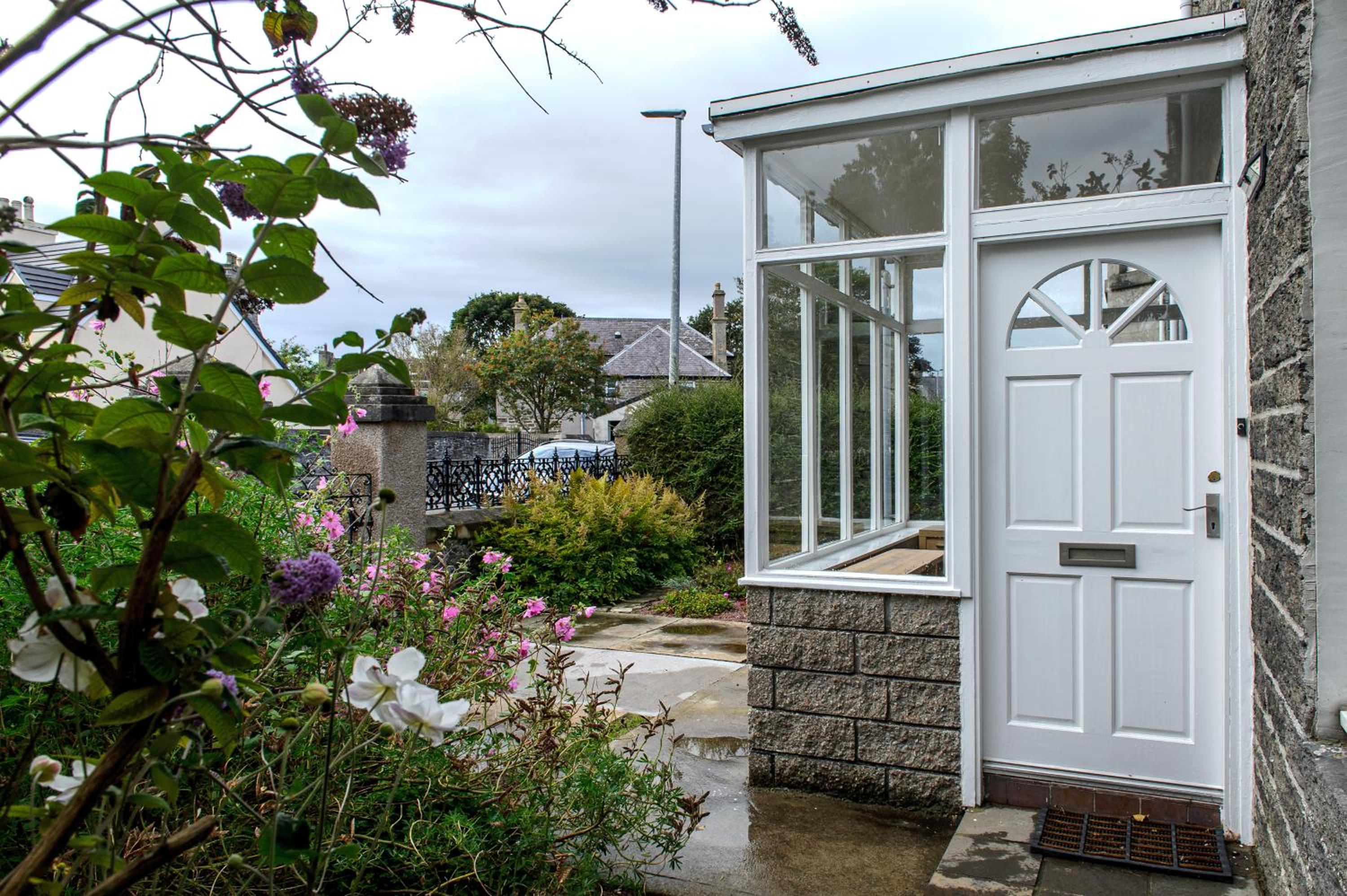 Charming Townhouse on North Coast 500 Route, Wick view 4