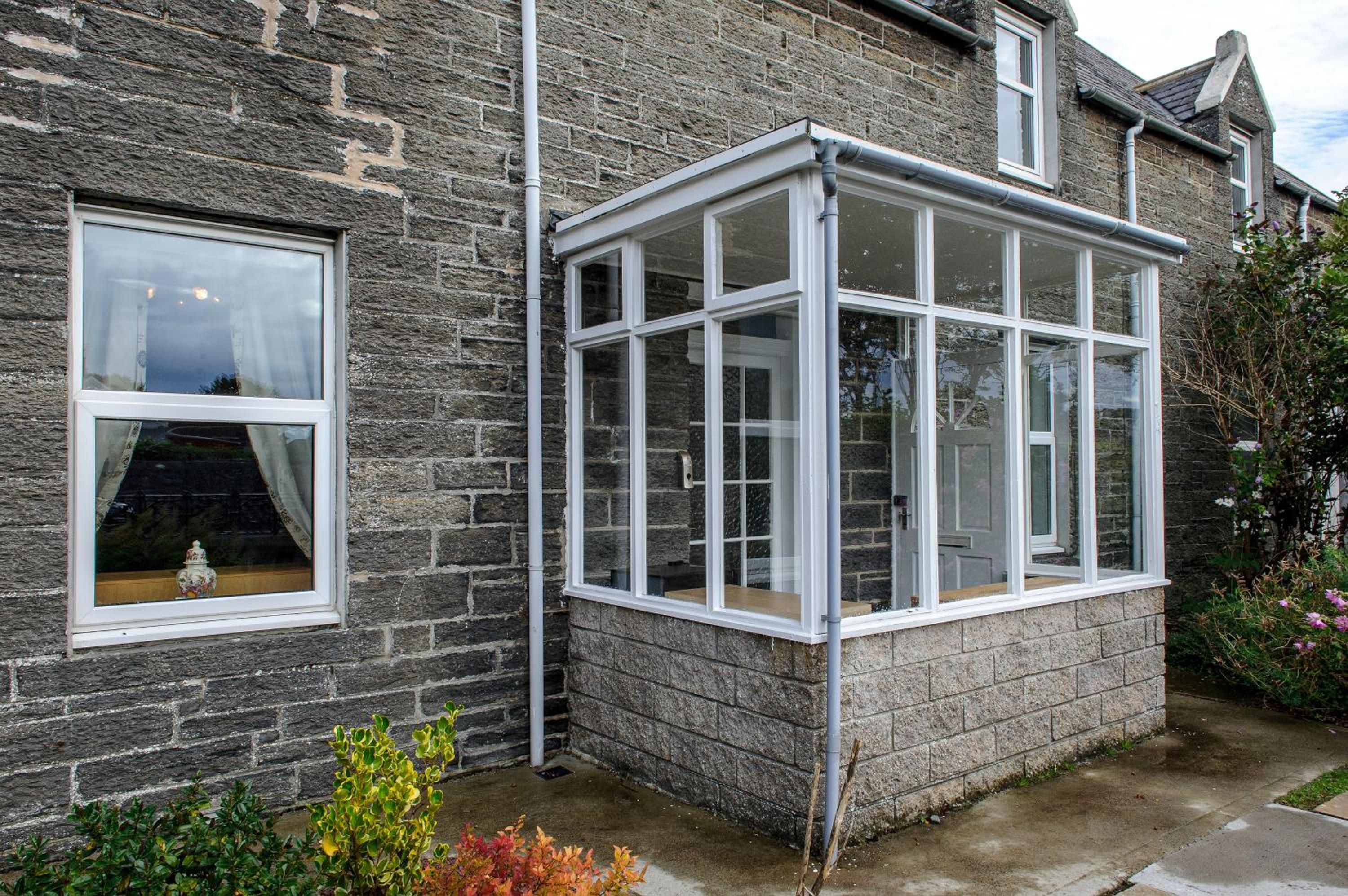 Charming Townhouse on North Coast 500 Route, Wick view 3