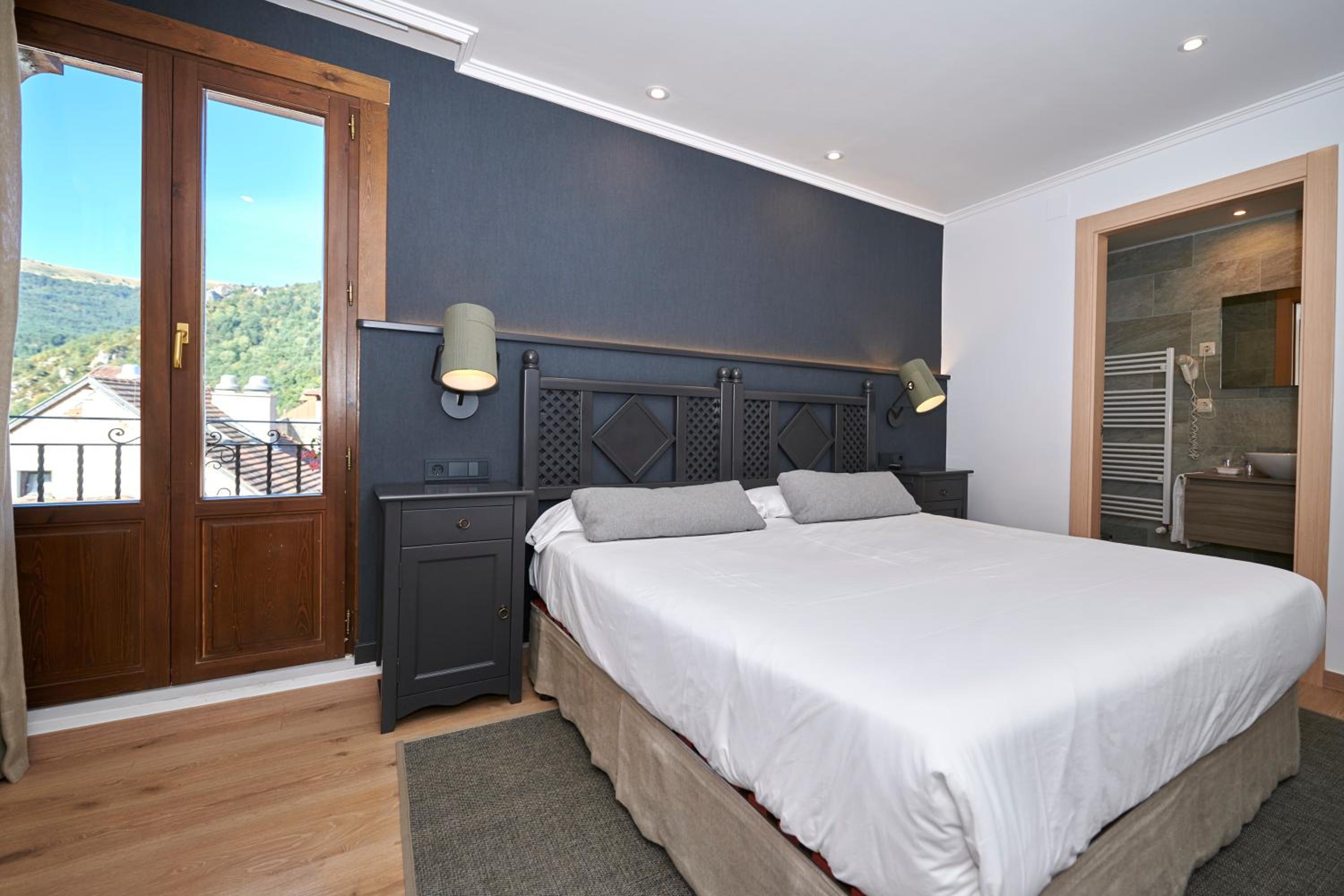 Hostal Lola