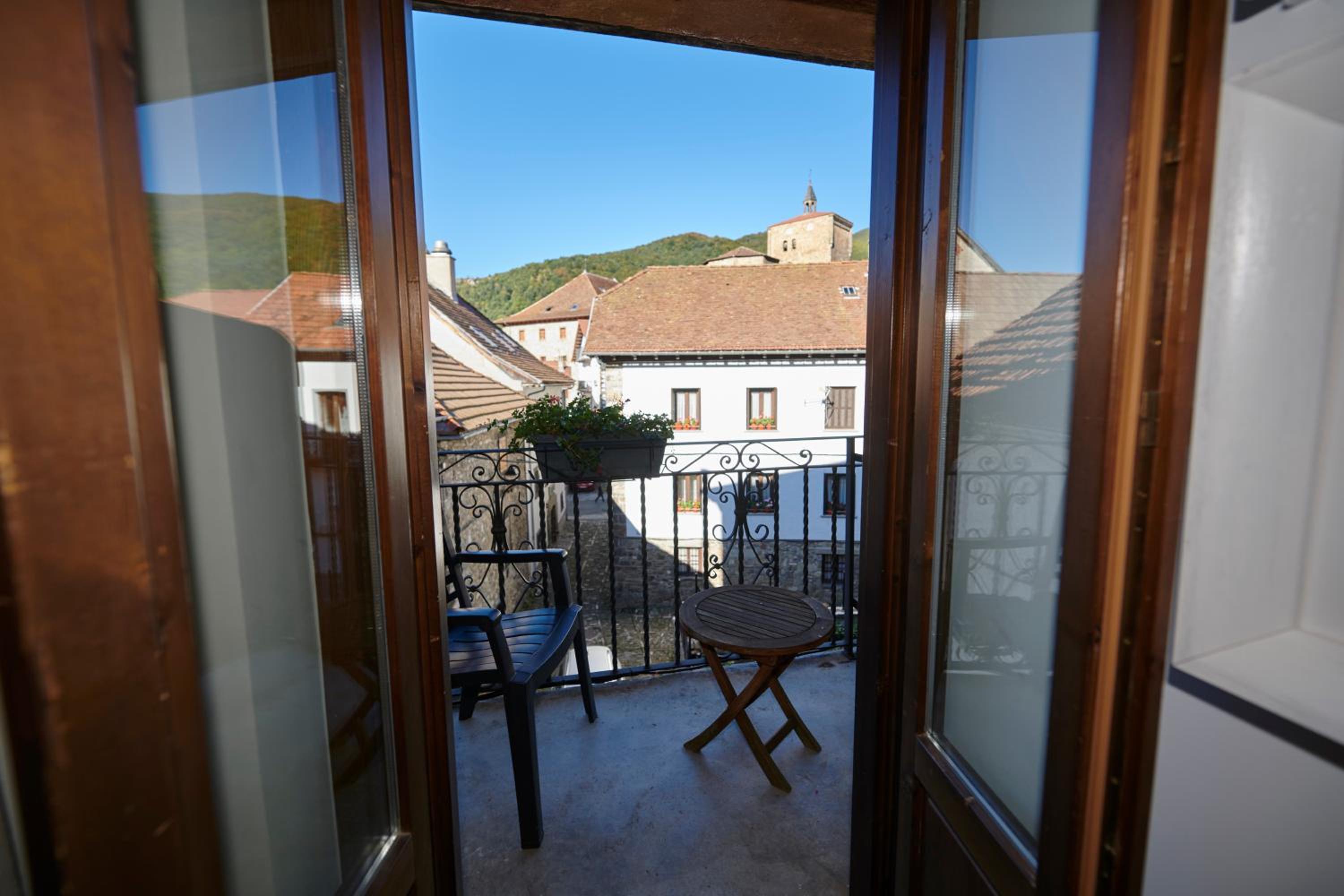 Hostal Lola