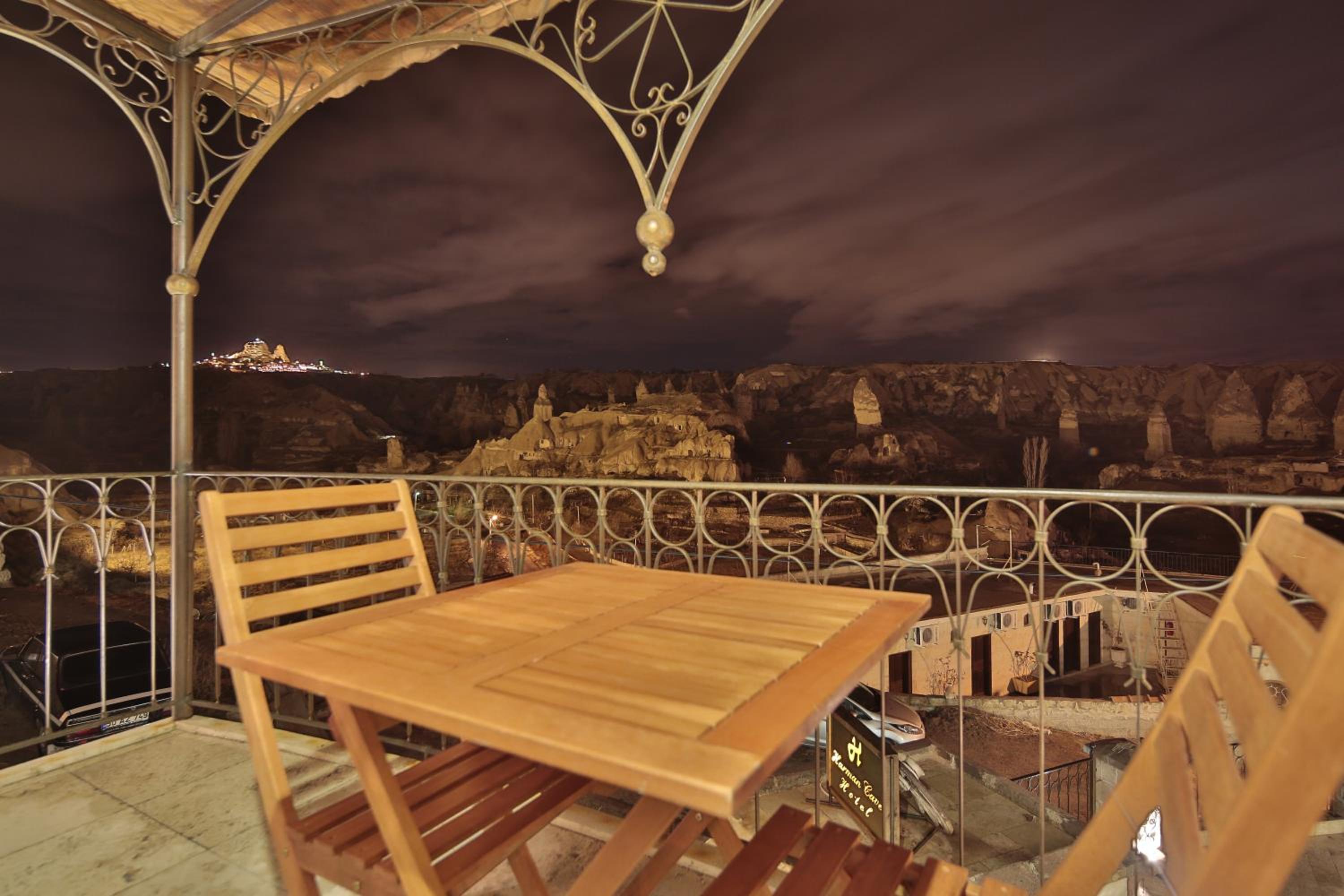 Harman Cave Hotel - Image 117