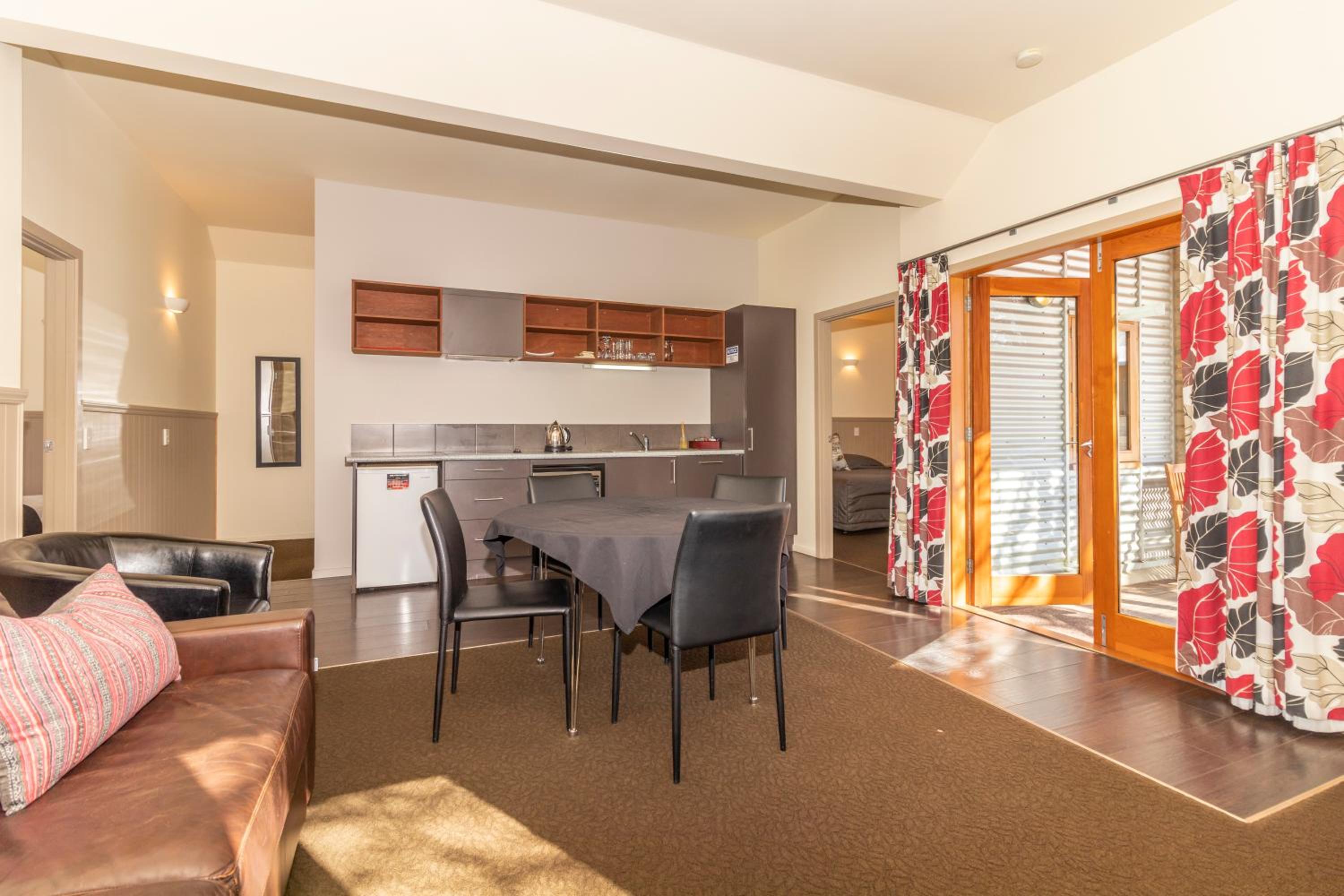 Naseby Apartments