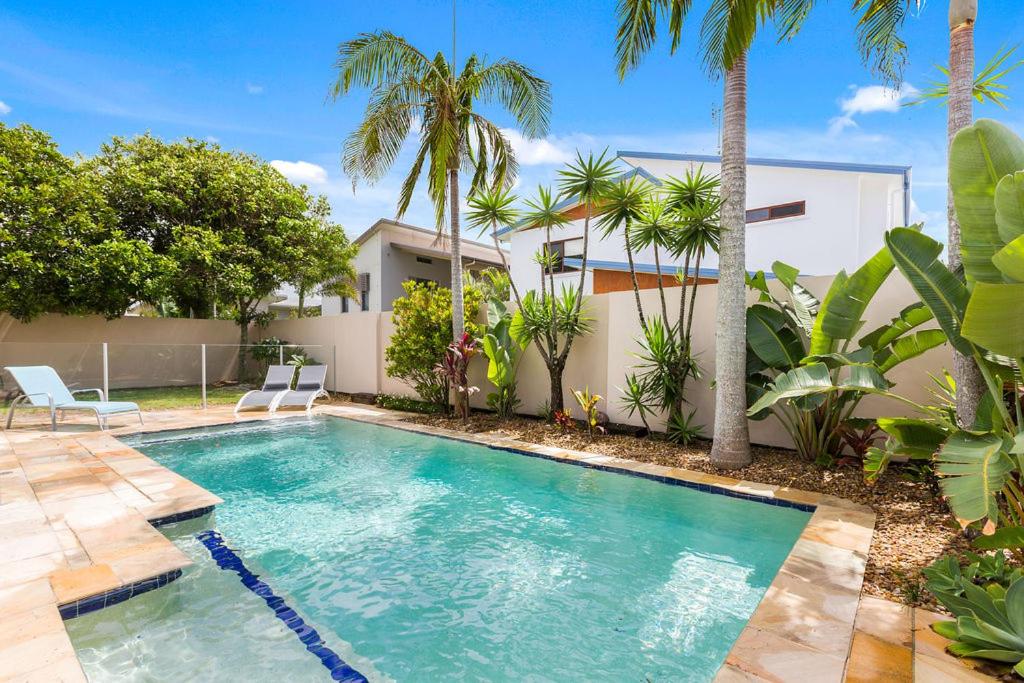Ocean Blue - 5 Bedroom Pet-Friendly Beachside Home