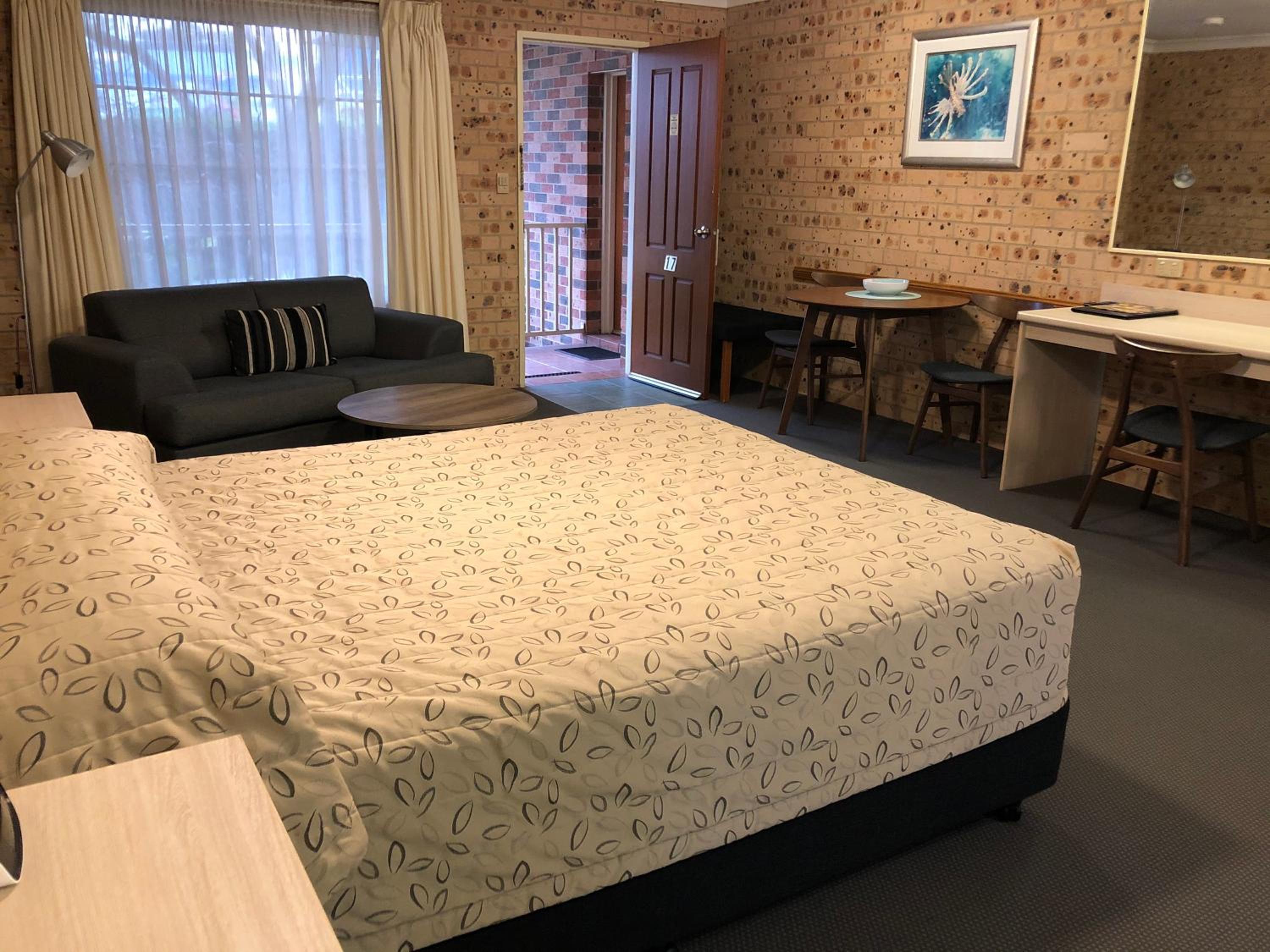 Cardiff Motor Inn
