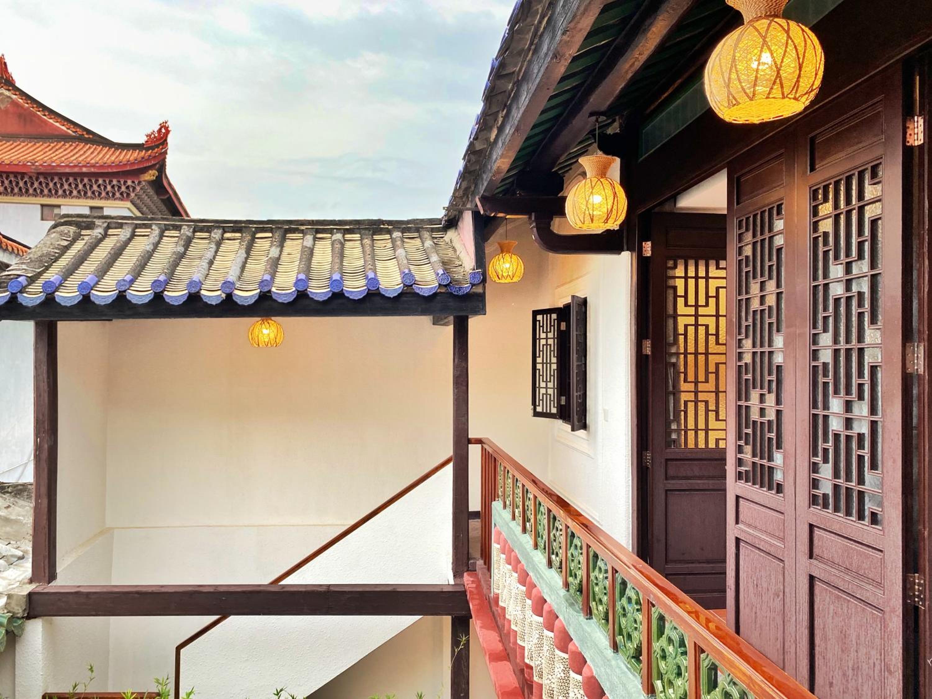 Chaozhou Hello Inn
