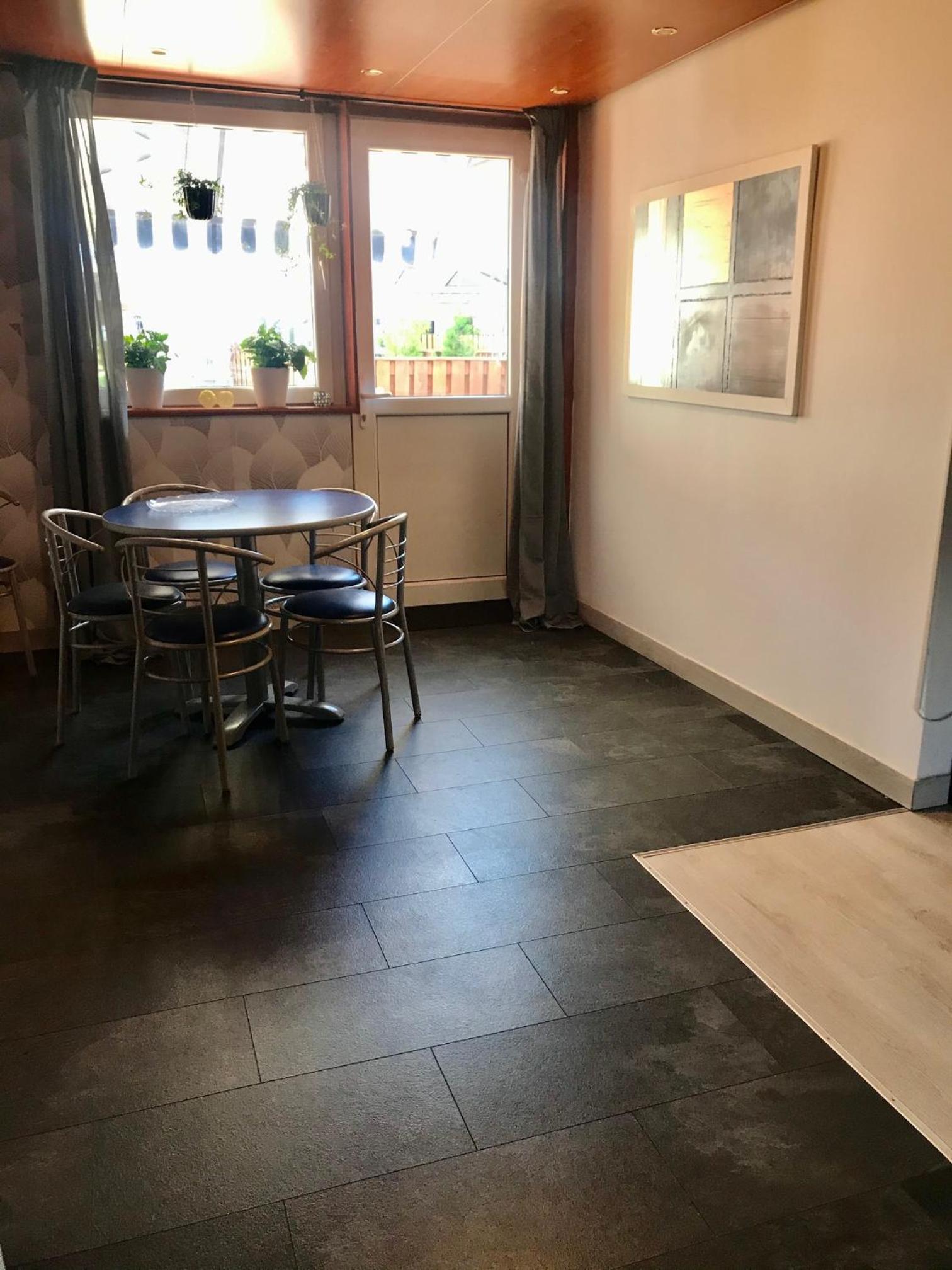 Lägenhet med 3 sovrum, terass och egen parkering view 4
