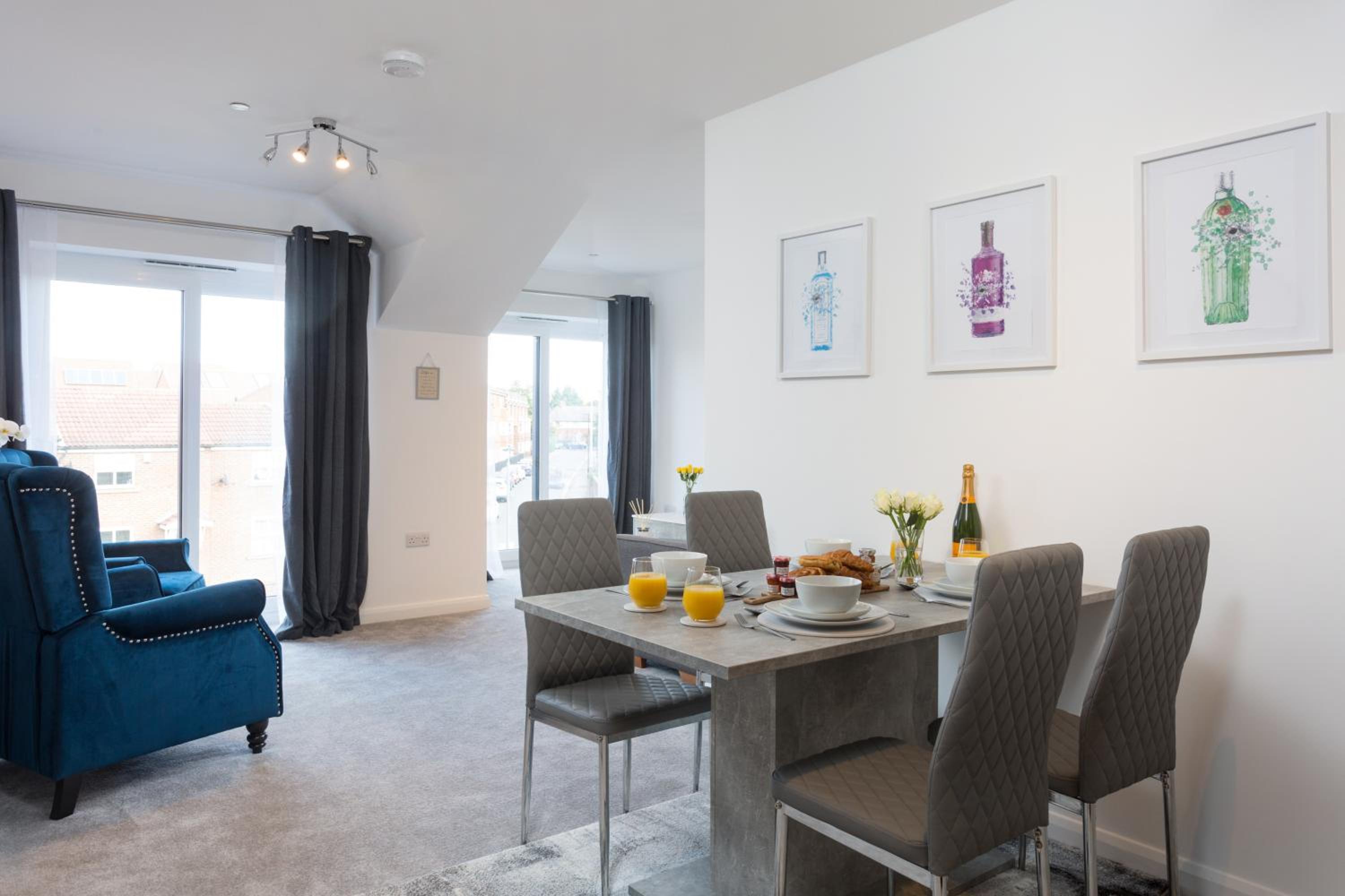 Aura Retreat with Free Parking view 4