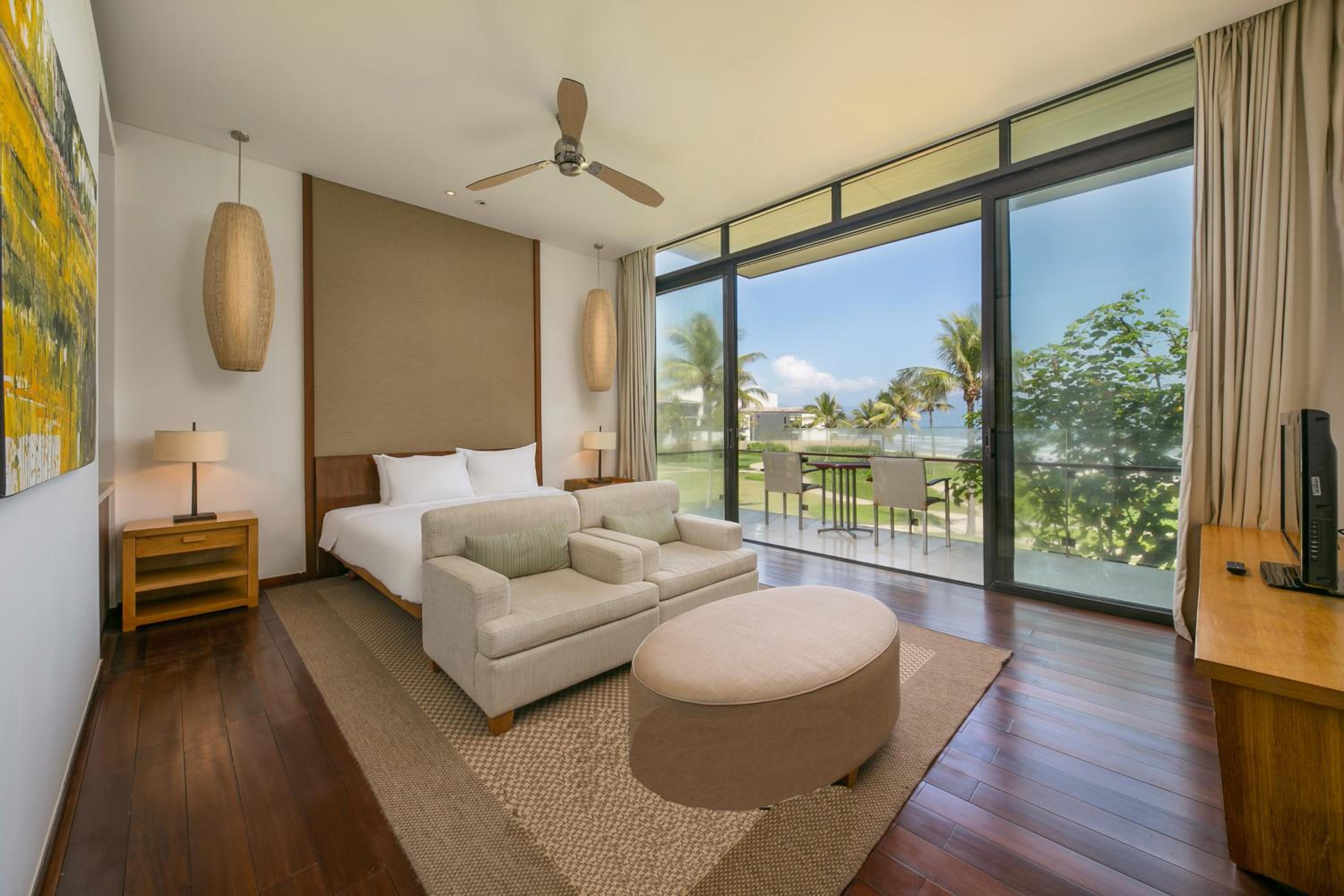 Abogo Resort Villas Beachview Da Nang view 3