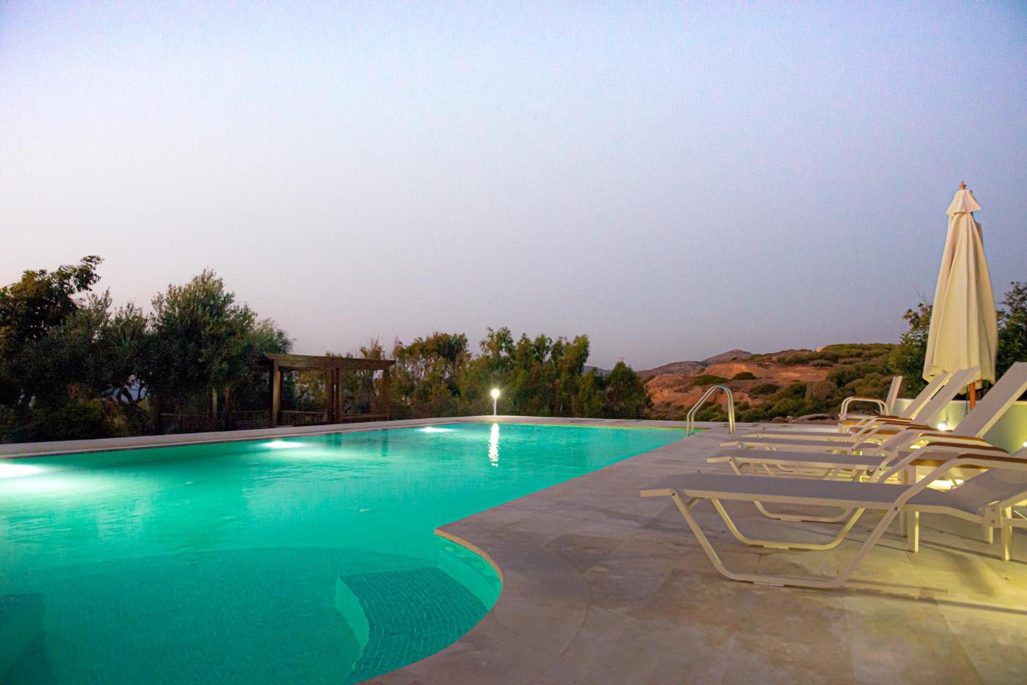 NEW - Villa Manika - 3BR 3BA Pool view 2