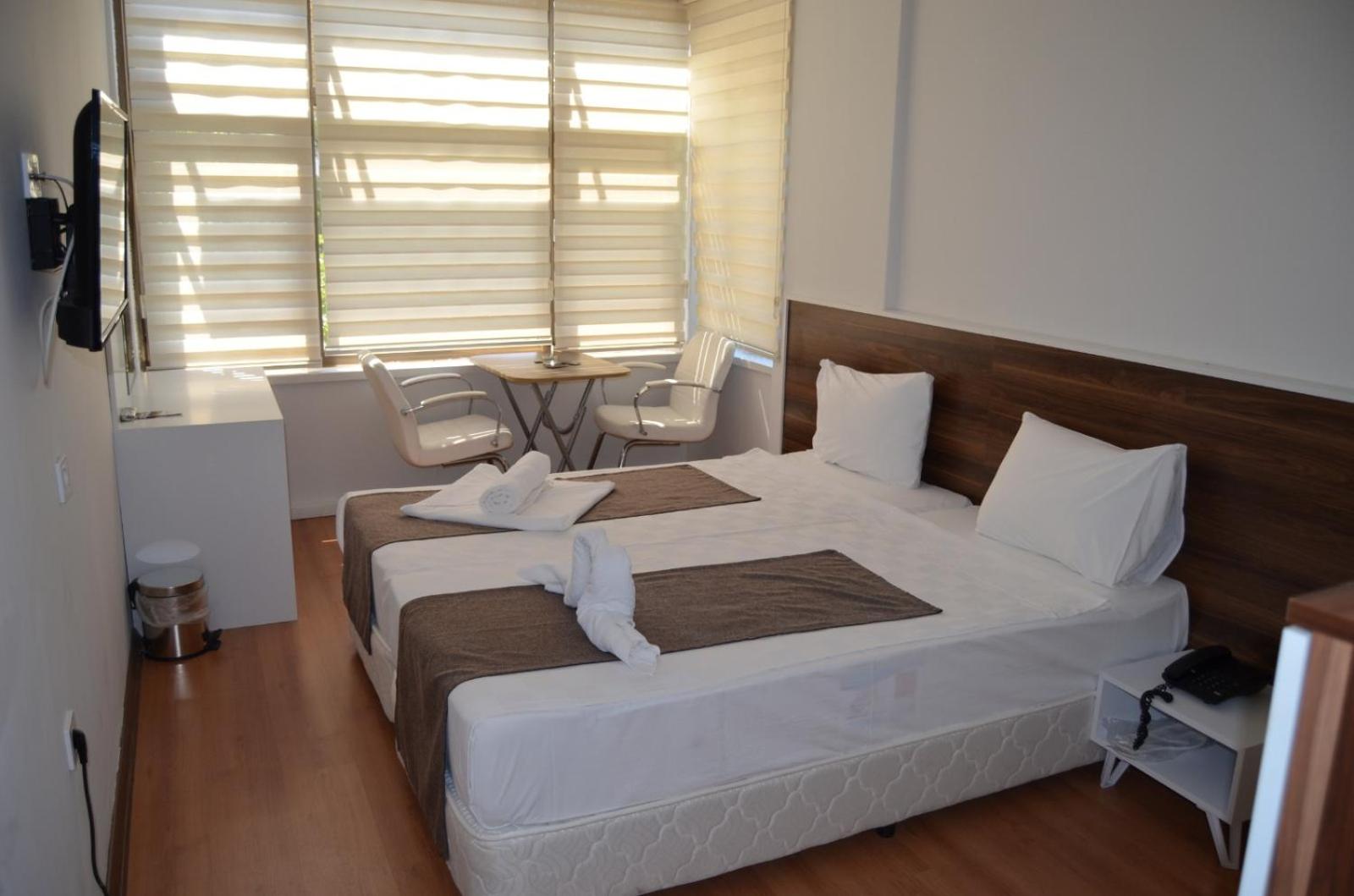 Grand Antalya Hotel - Image 9