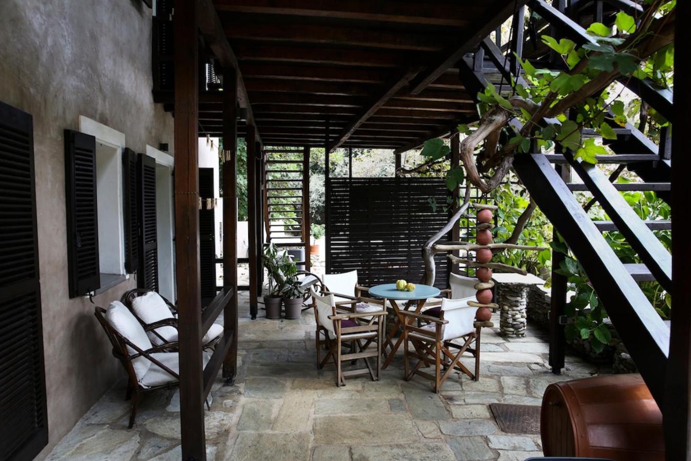 Ghermaniko Guesthouse
