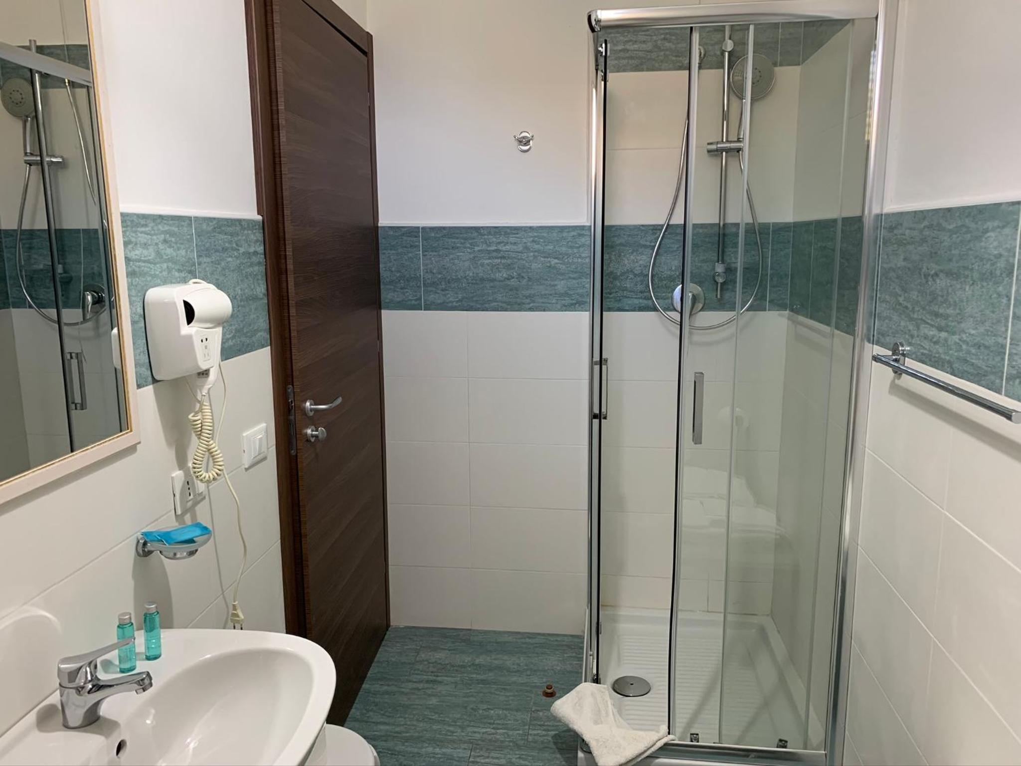 Luna e stelle en Sangineto — bathroom