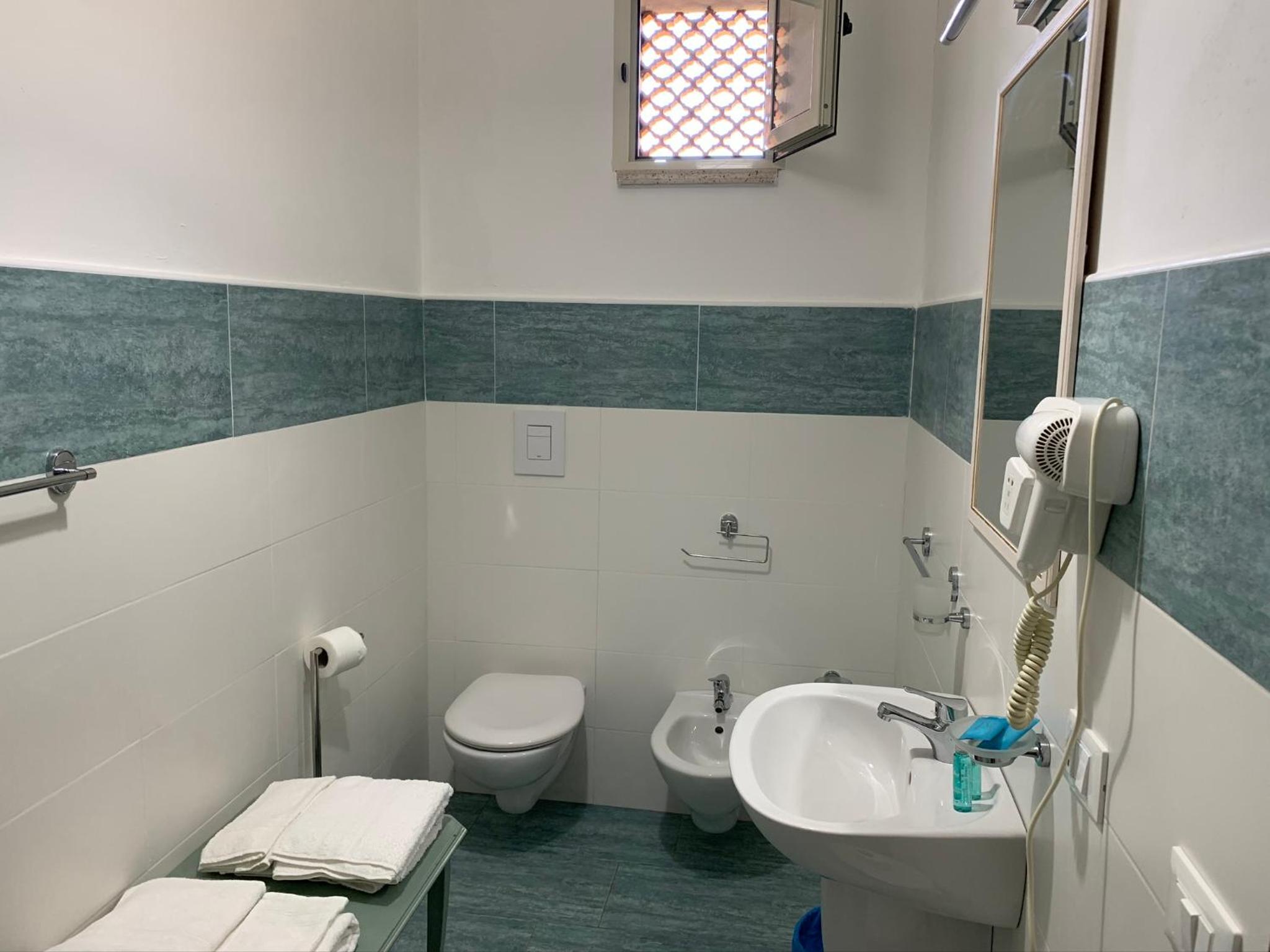 Luna e stelle en Sangineto — bathroom