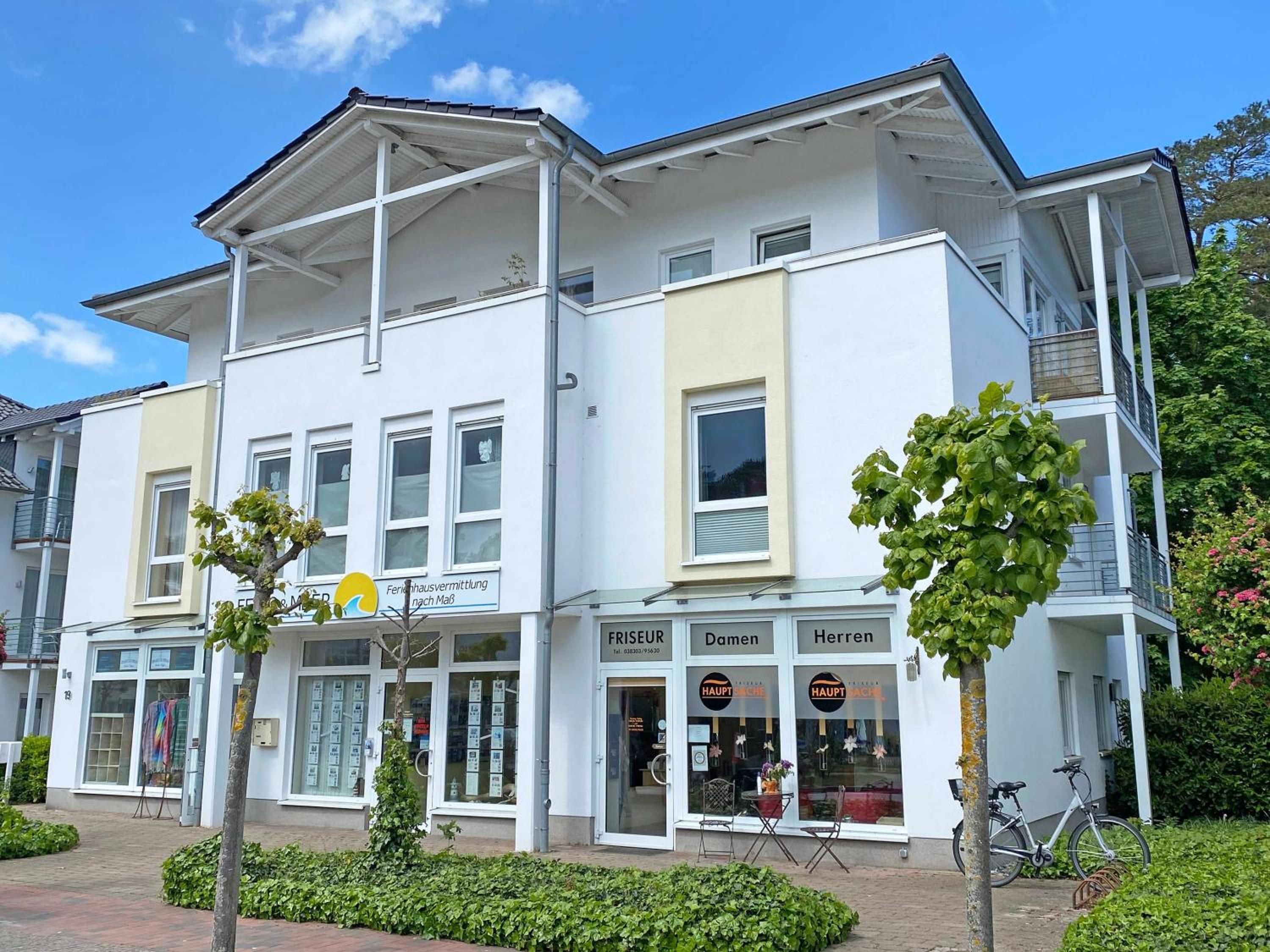 Villa Salus Whg 5 Auszeit - mit 2 Bädern und Balkon