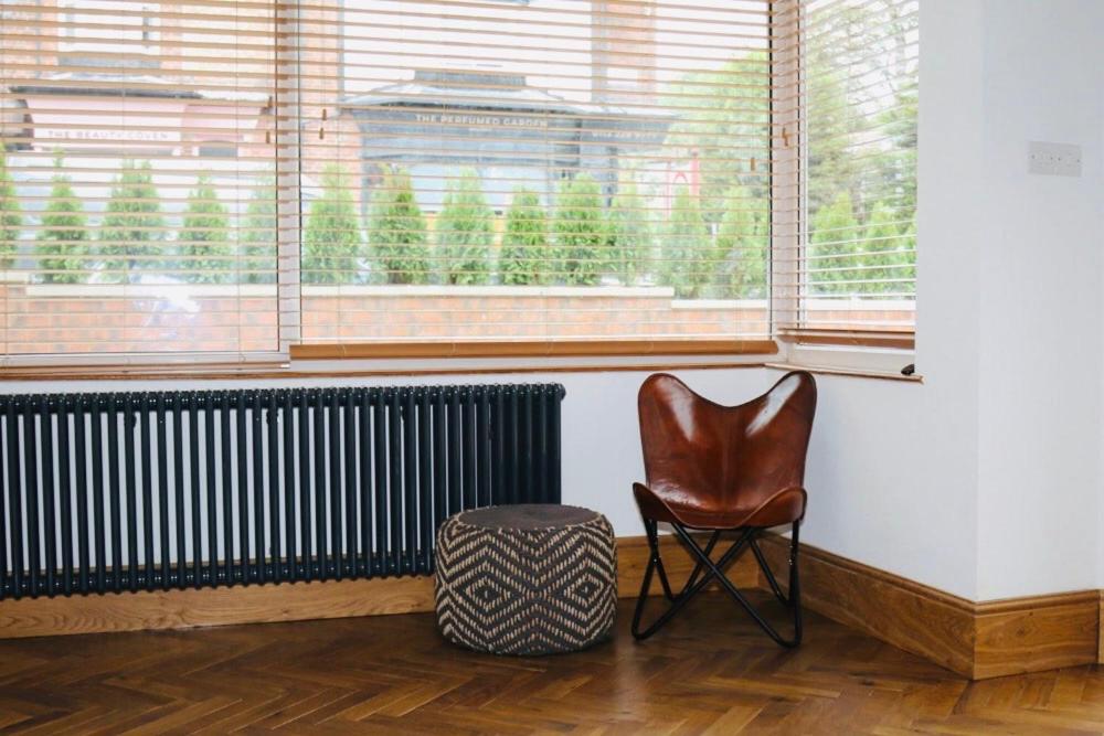 Stylish 1-Bedroom Apartment in Chapel Allerton with Free Parking view 5