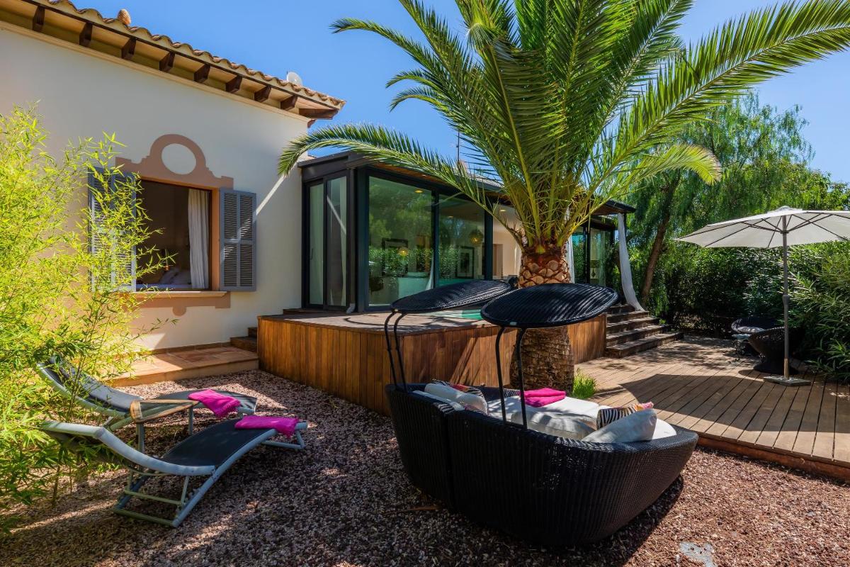 Villa Lares view 2