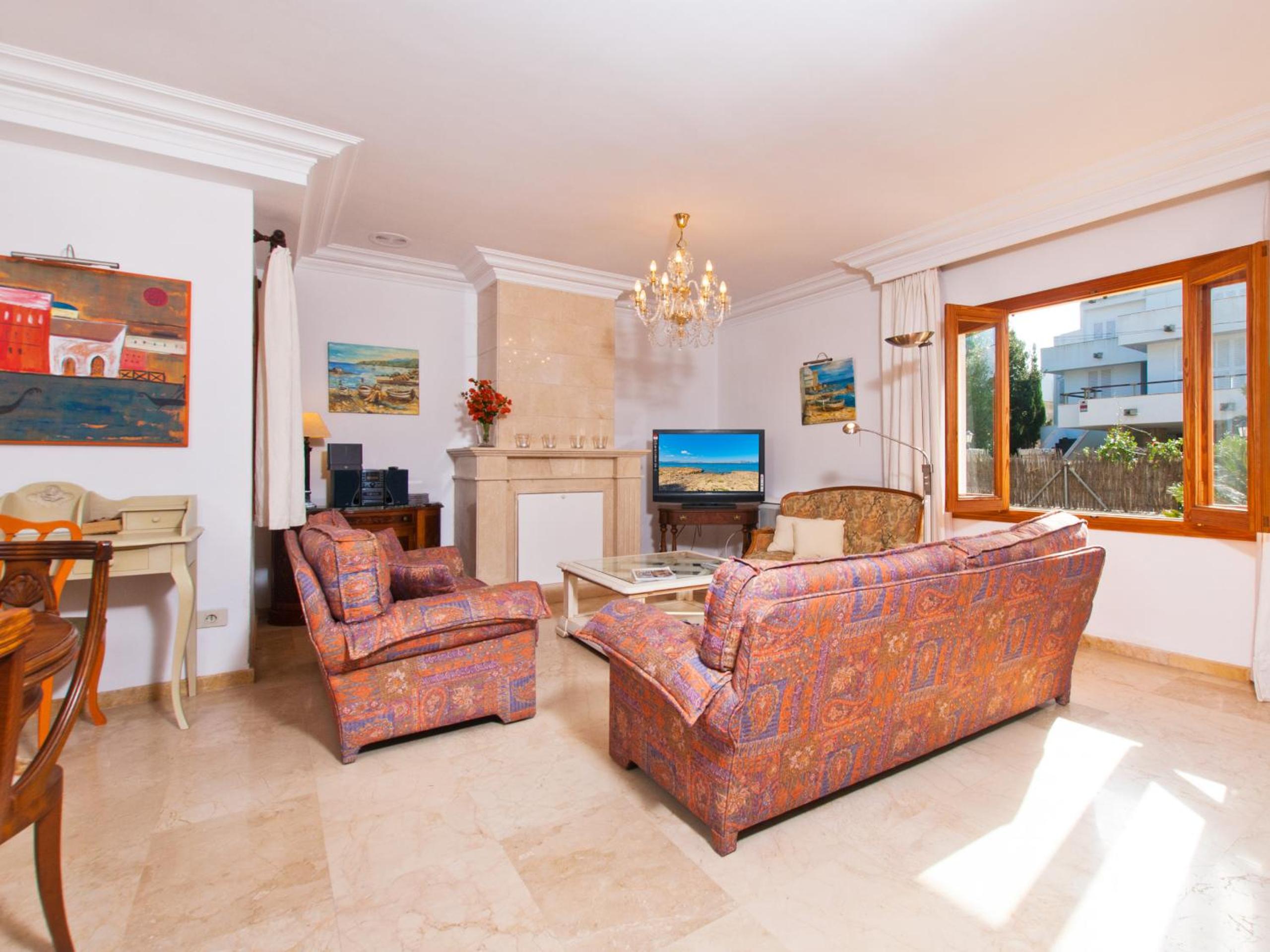 Villa Tita de Manresa, con jardines y vista mar view 4