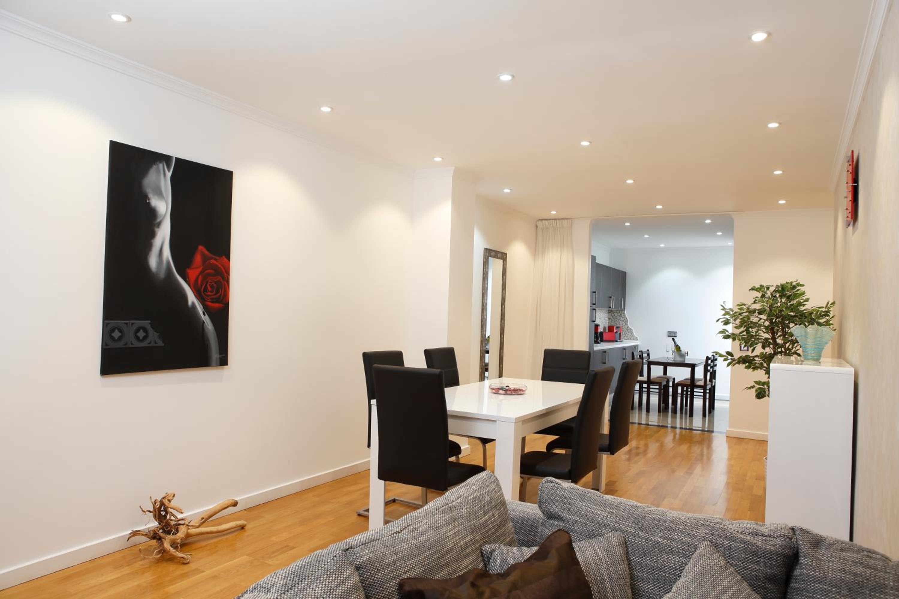 The Queen Luxury Apartments - Villa Cortina