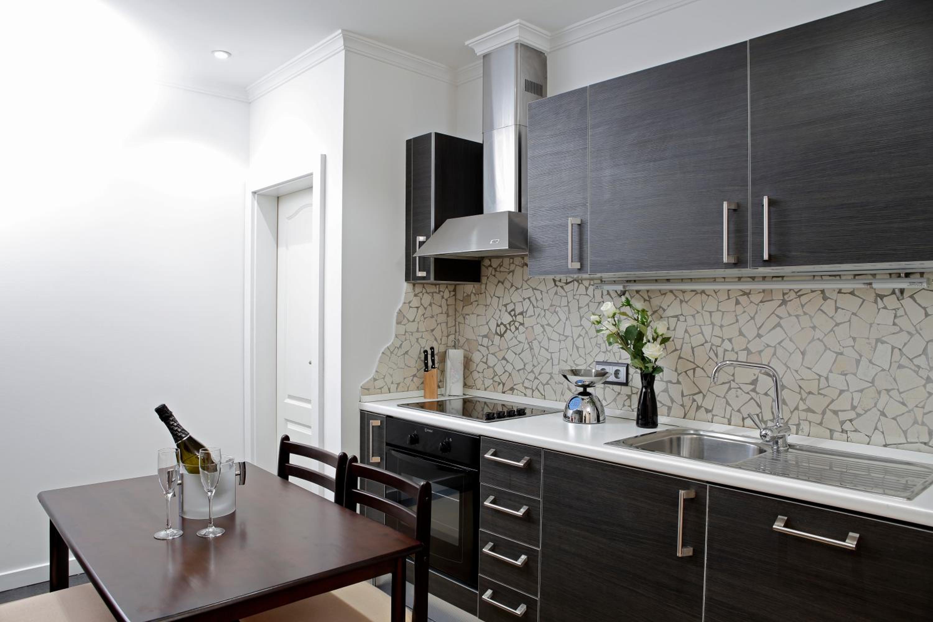 The Queen Luxury Apartments - Villa Cortina