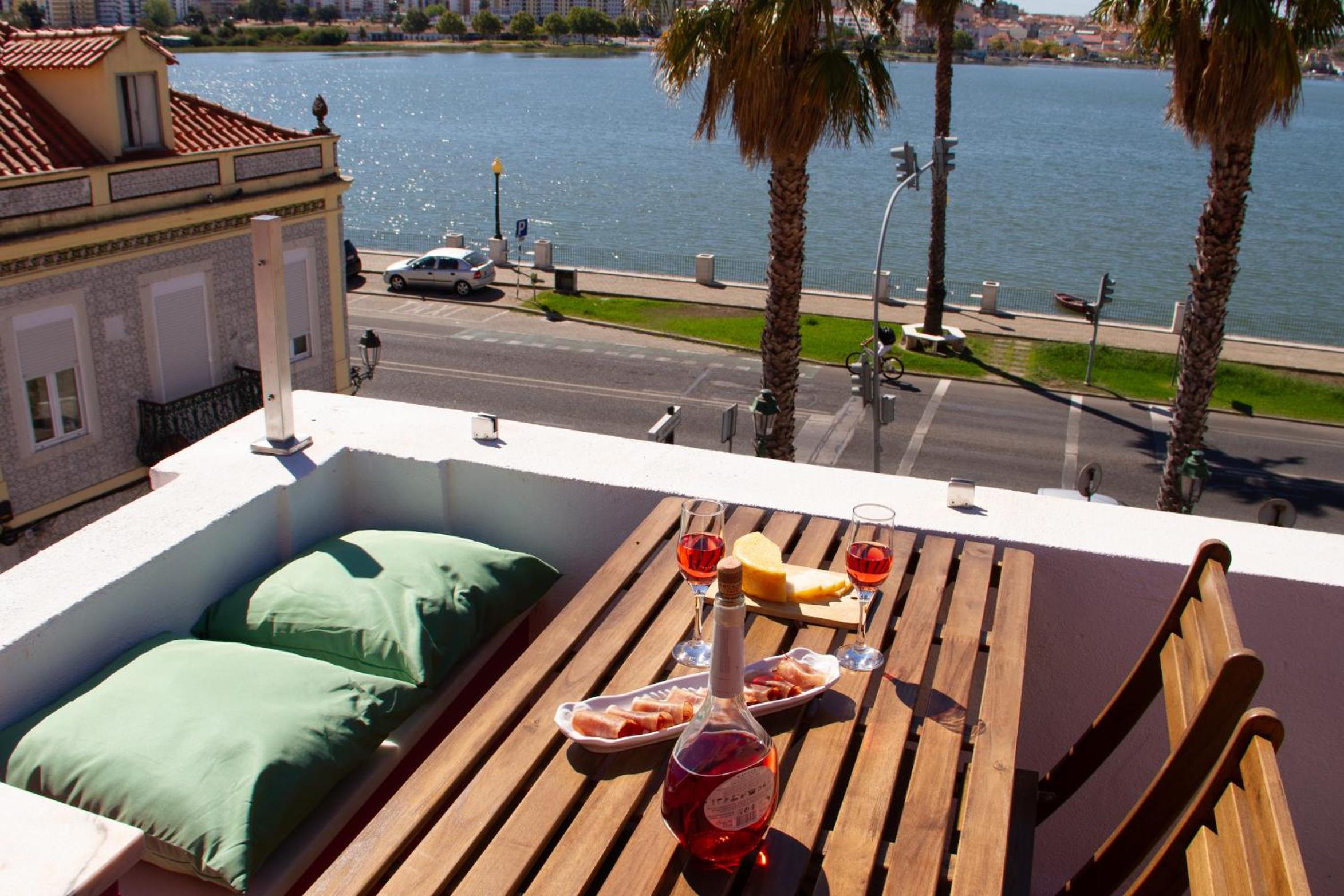 Seixal Bay Apartments view 3