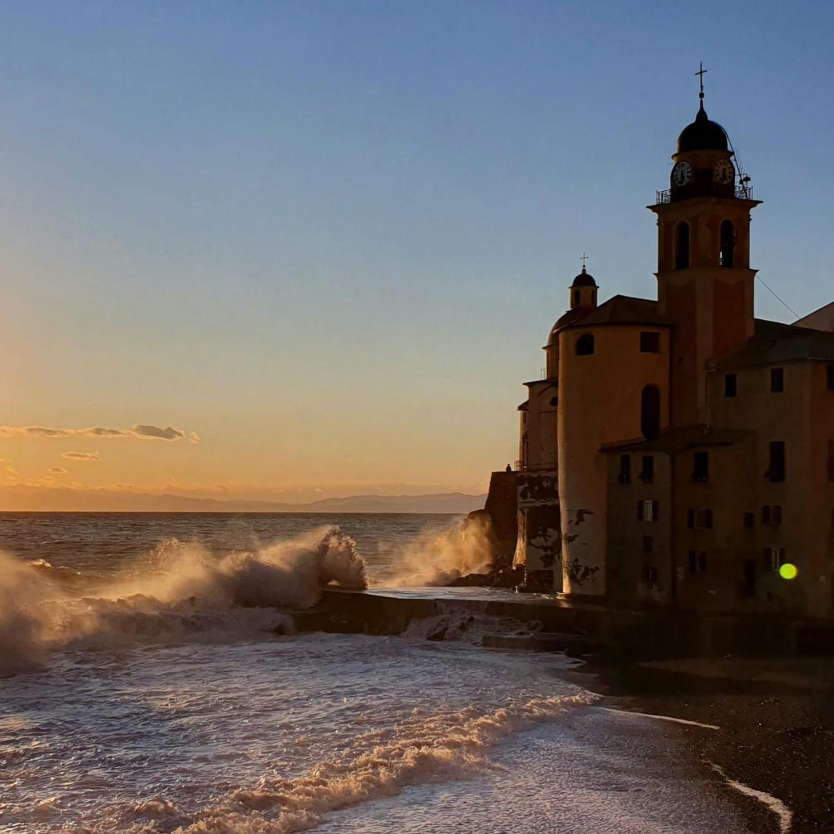 Best flat beachfront Camogli view 4