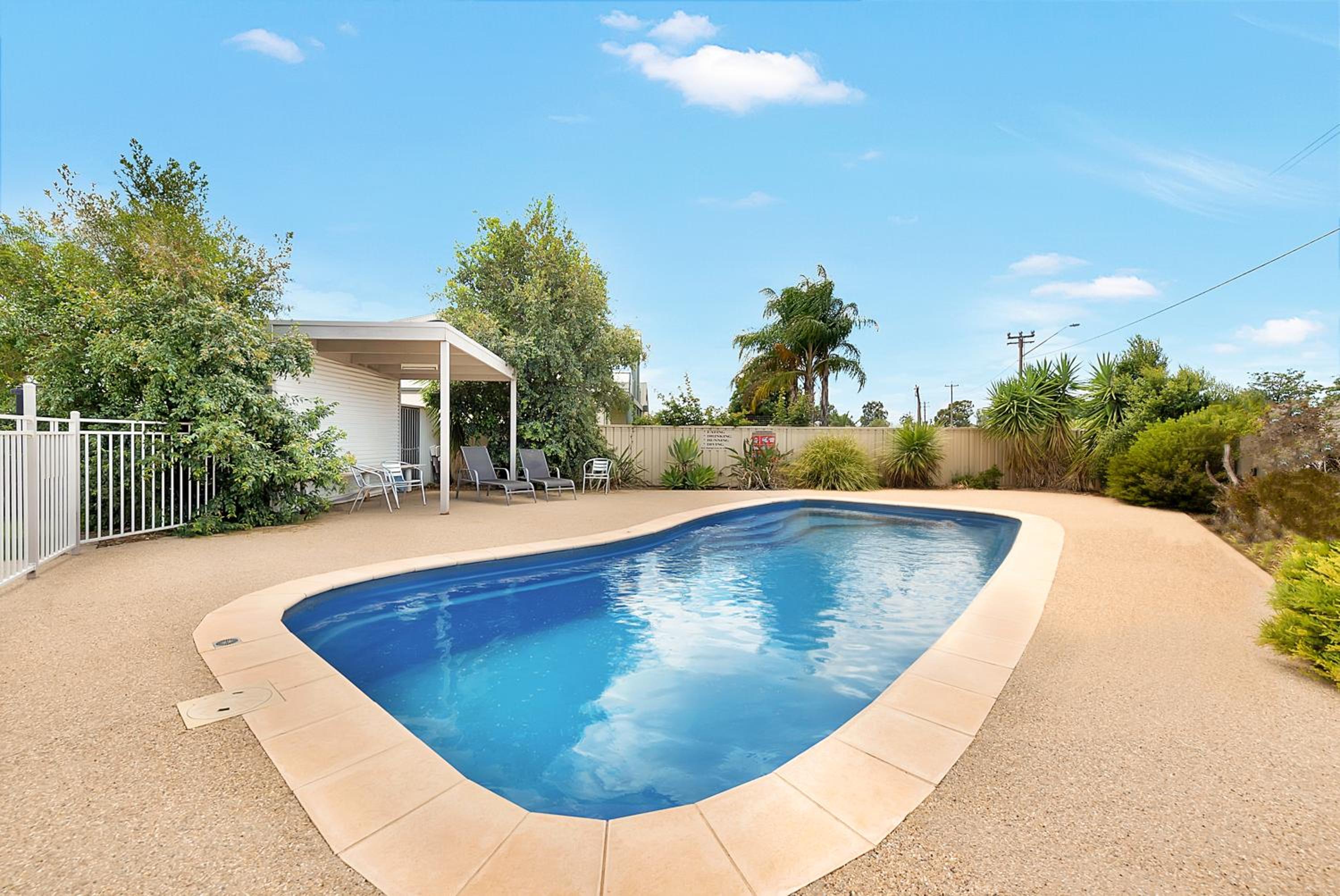 Kennedy Holiday Villas