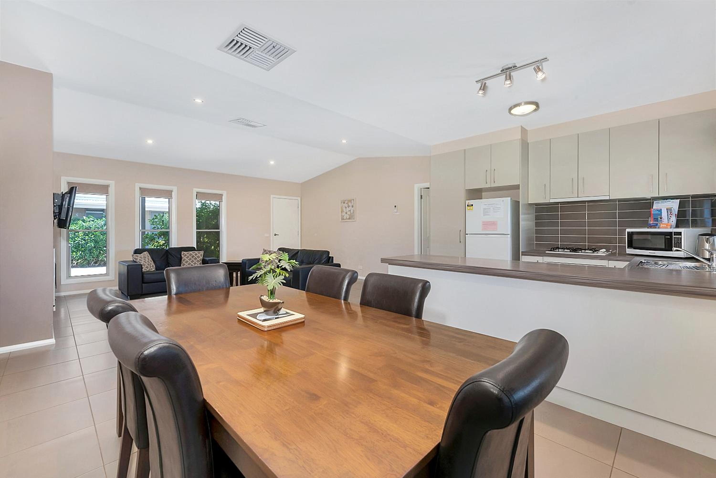 Kennedy Holiday Villas