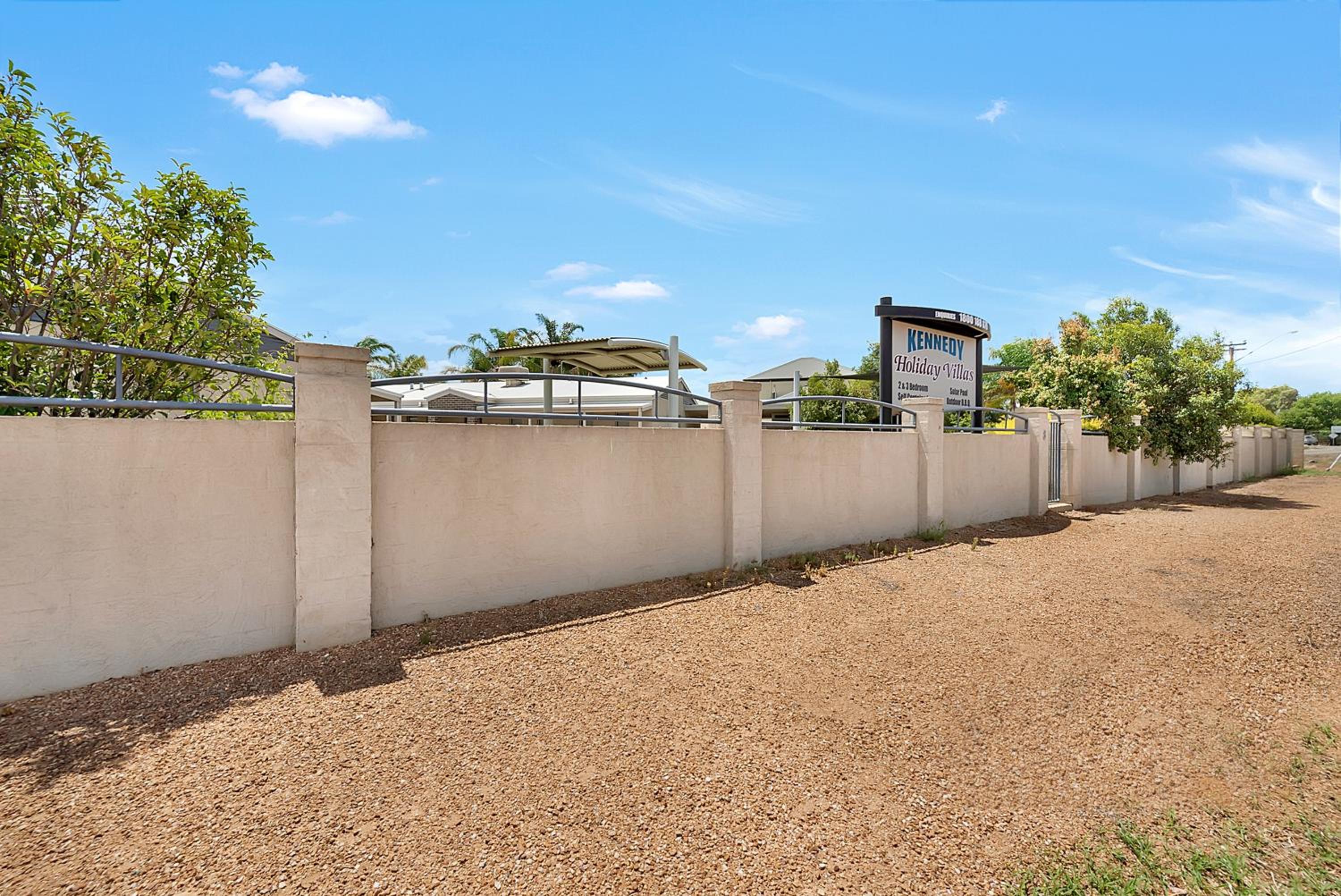 Kennedy Holiday Villas