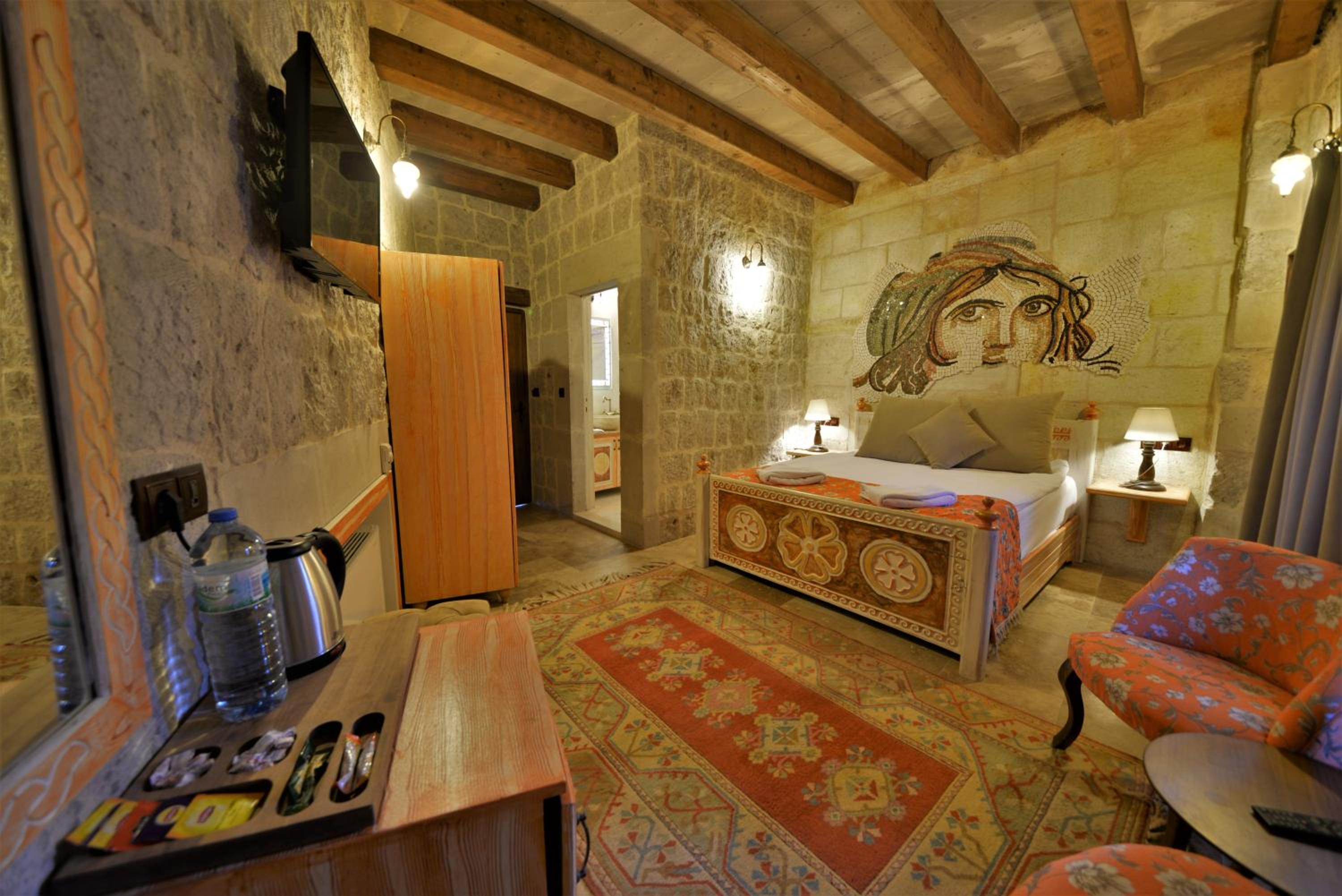 Caftan Cave Suites - Image 67