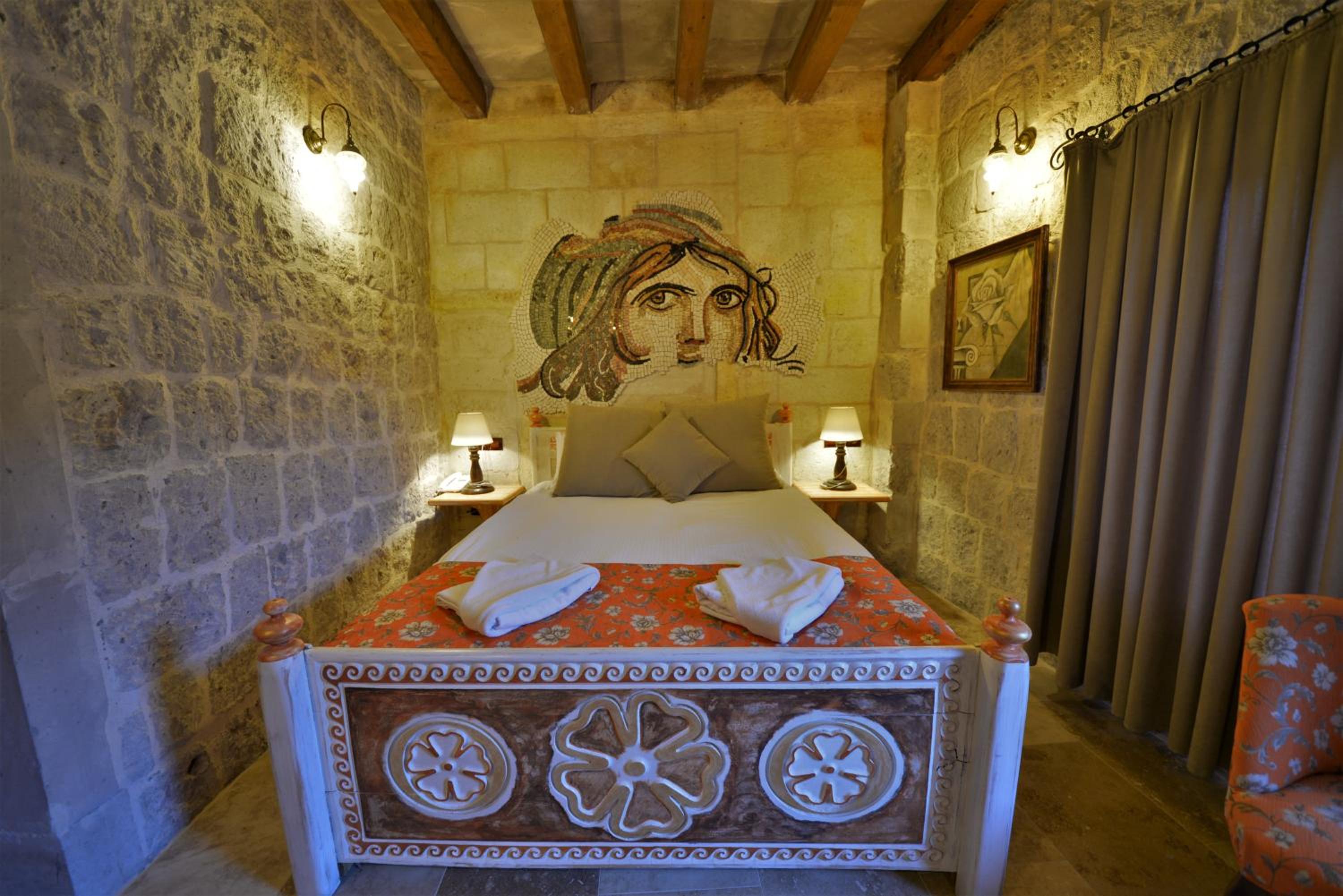 Caftan Cave Suites - Image 72