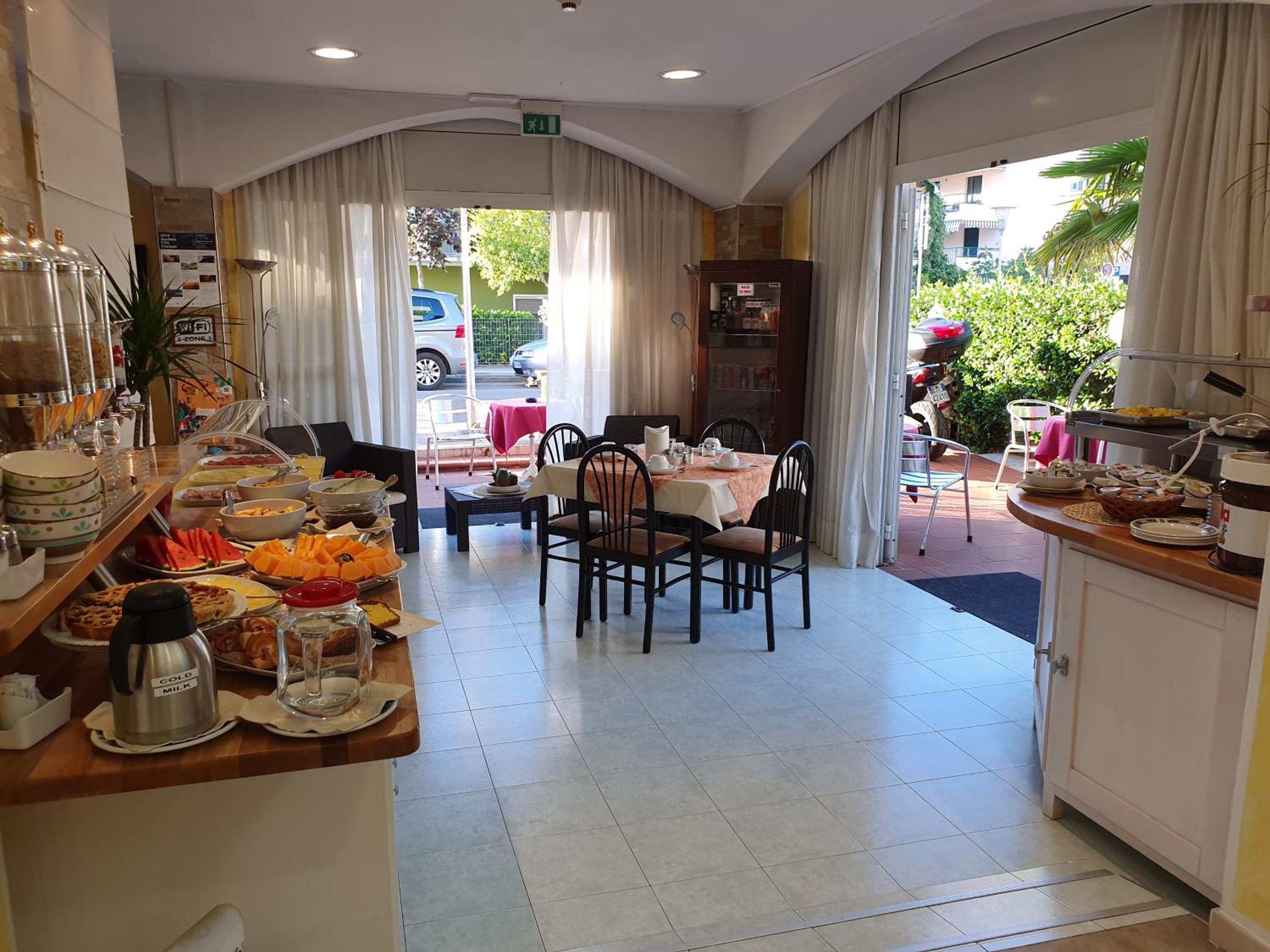 Photo 14