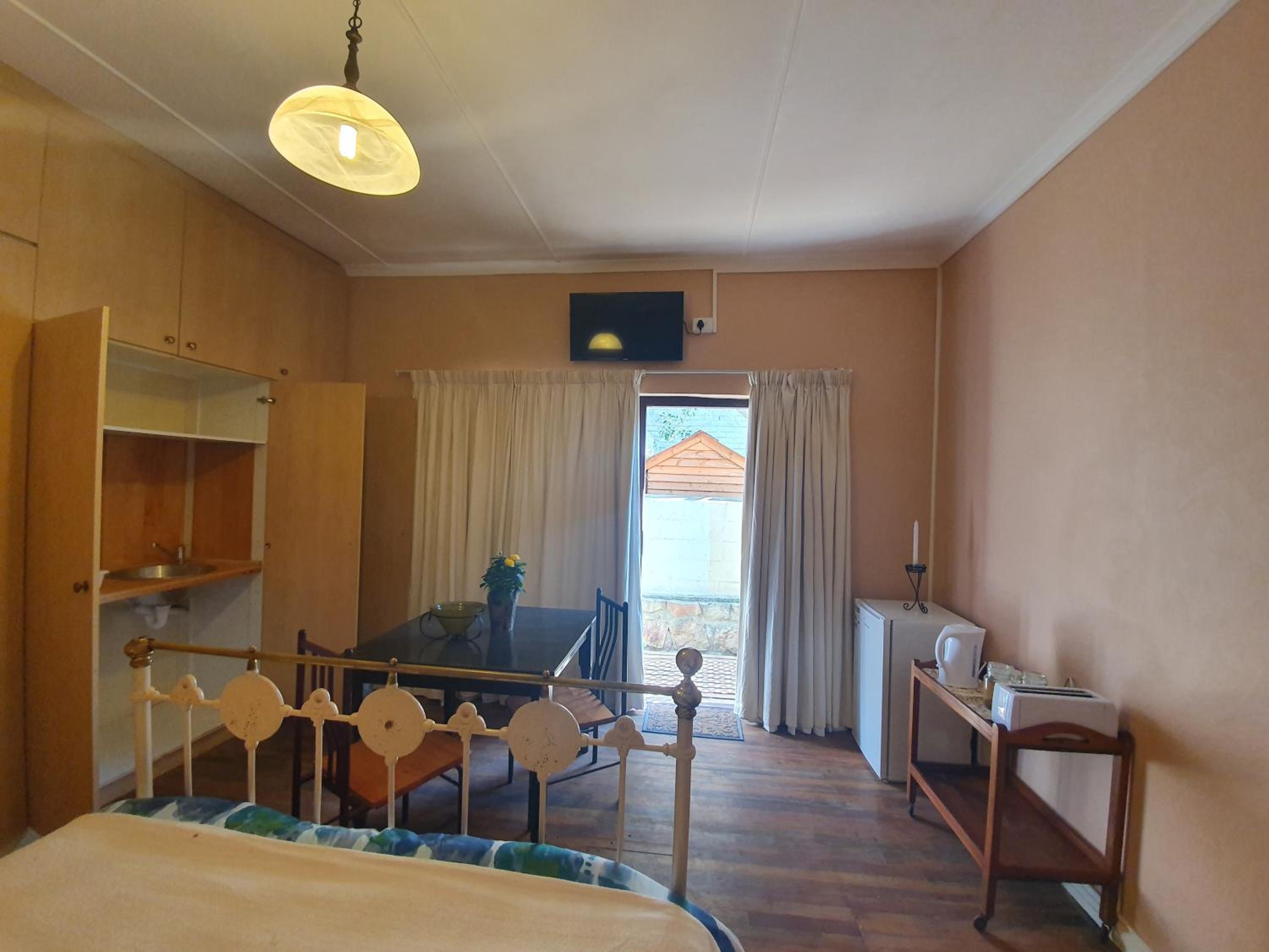 403 Main Road Accommodation view 3