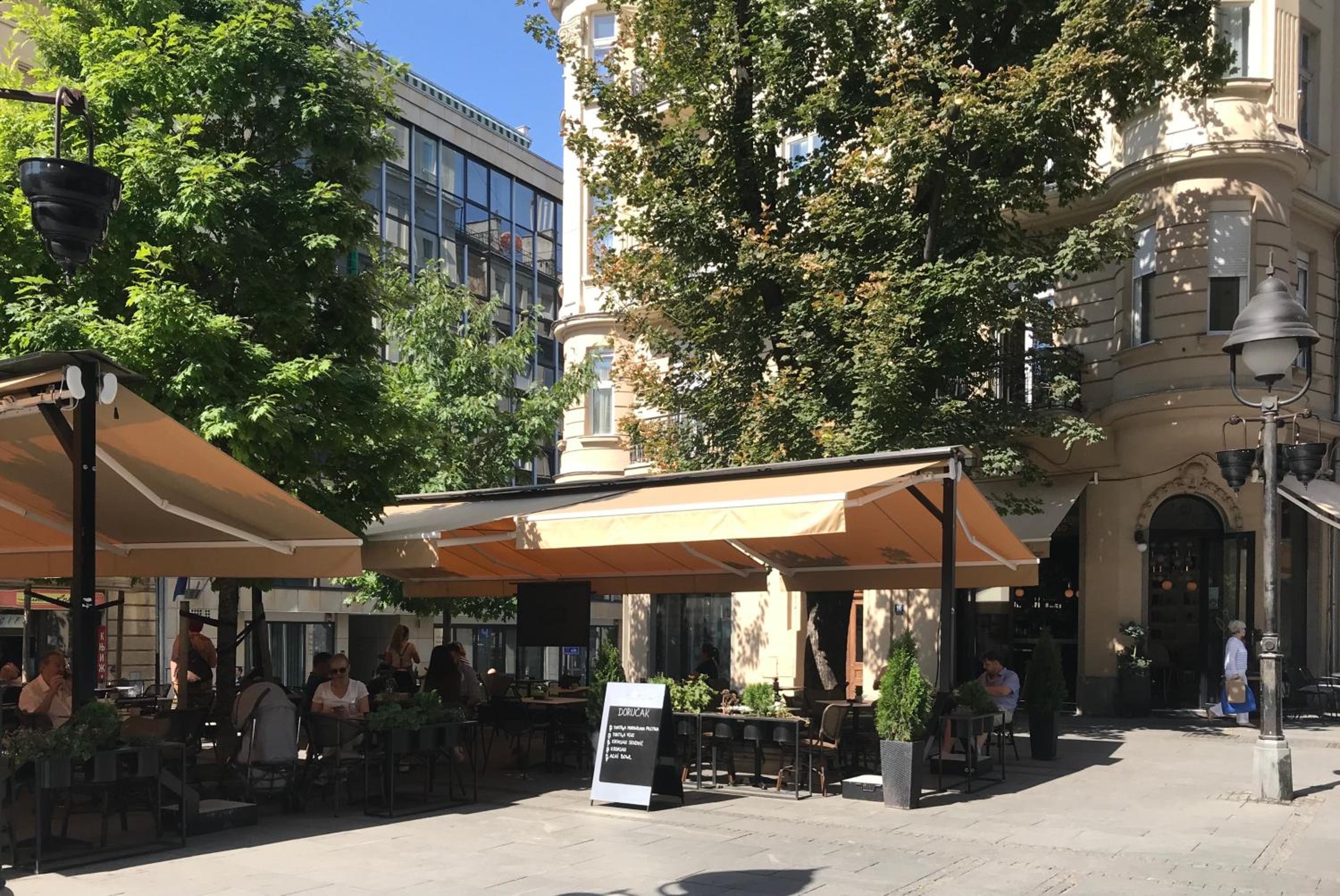 LIRRA LUXE - Central Belgrade Apartments view 2