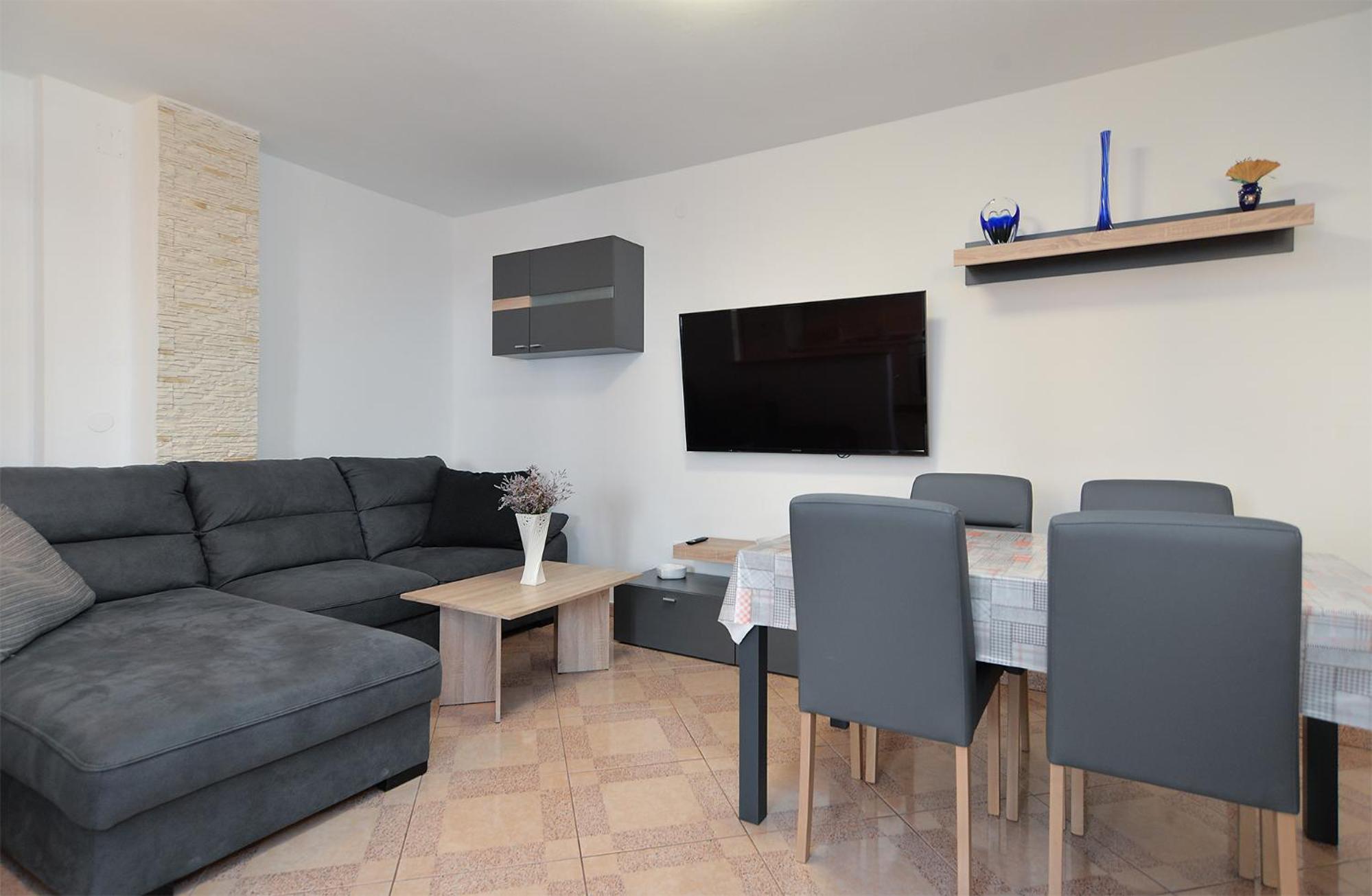 Apartments Milena 436 view 2
