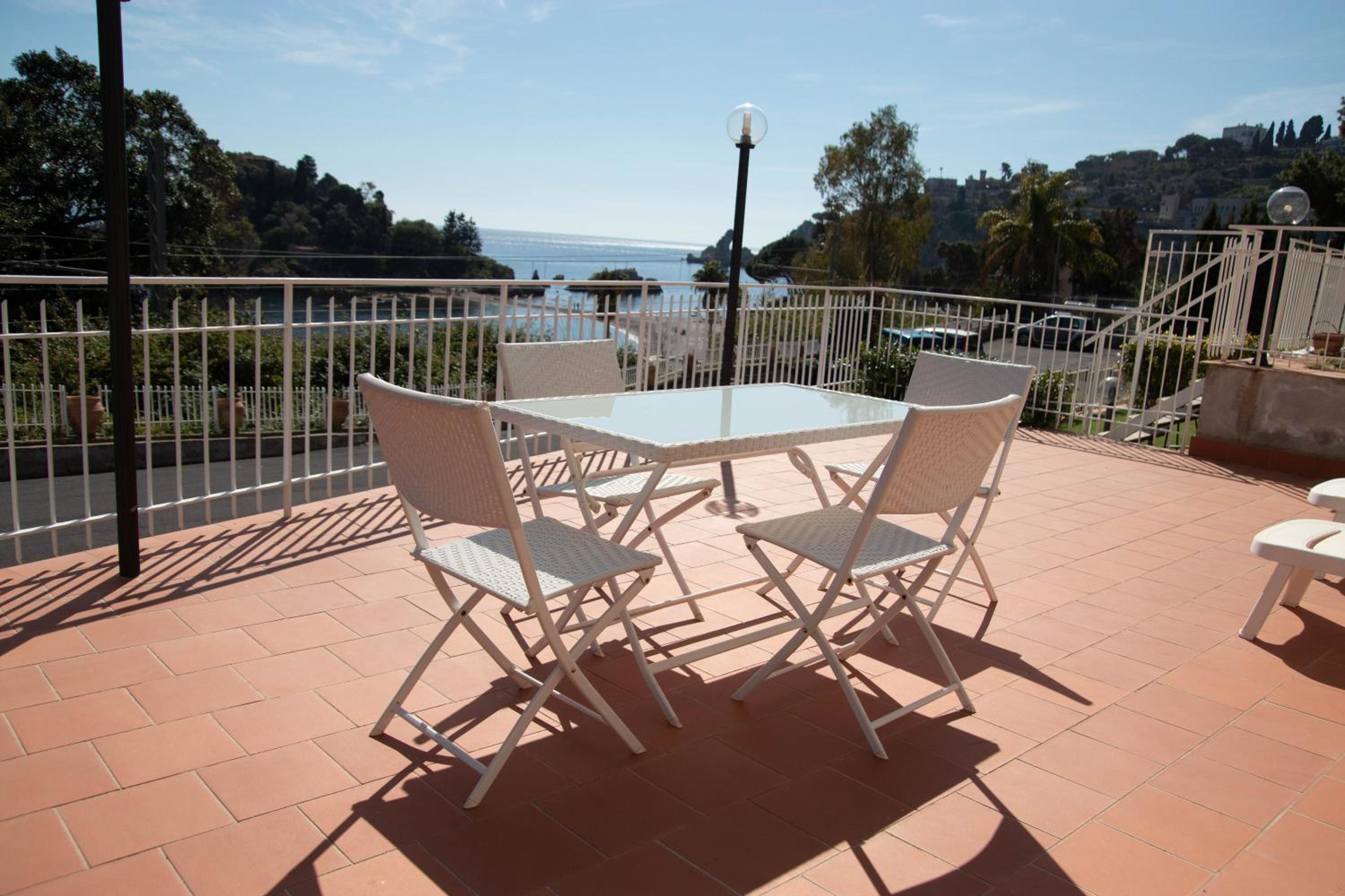 Taormina Isola bella suite photo 4