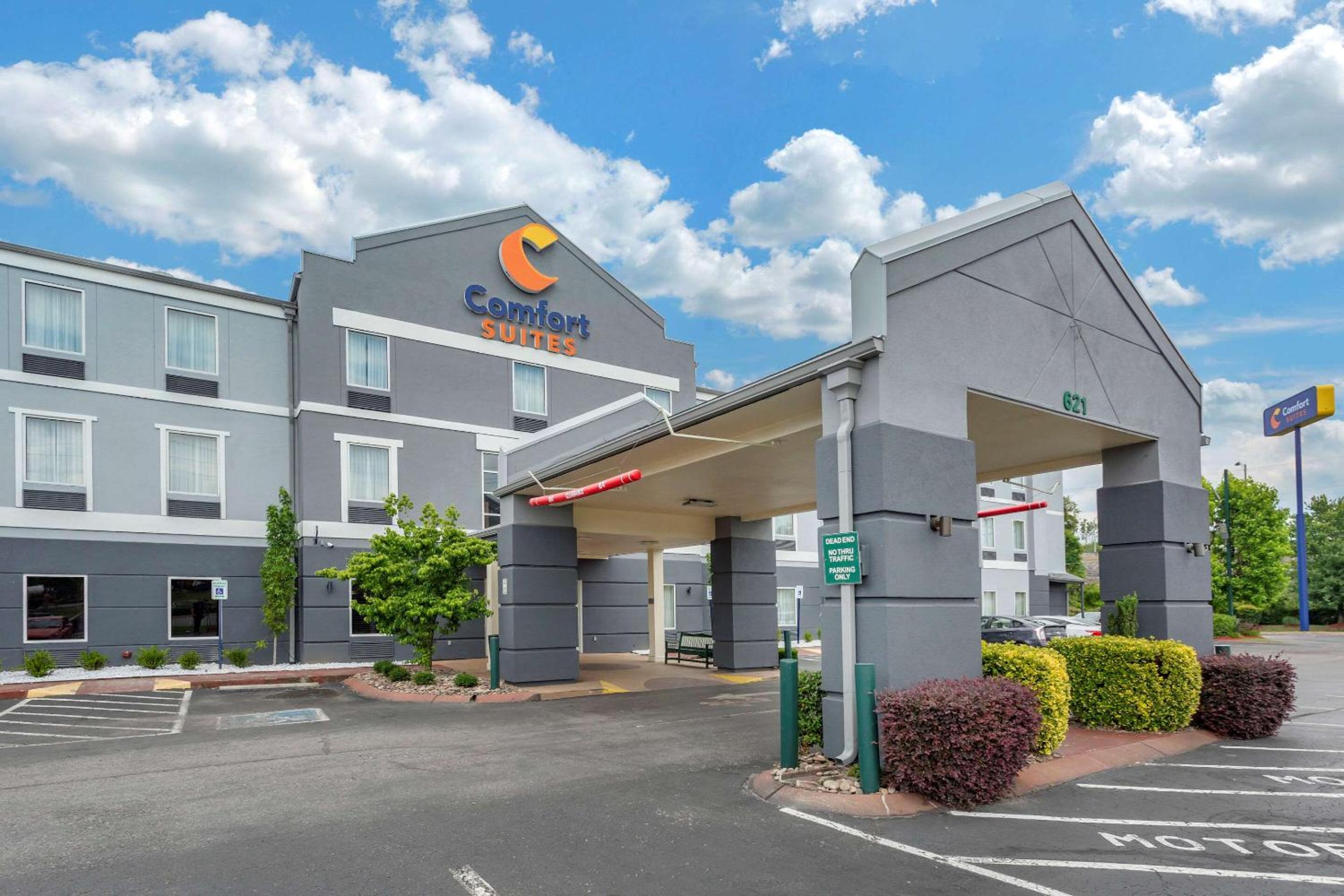 Comfort Suites At Rivergate Mall - Property Image 27