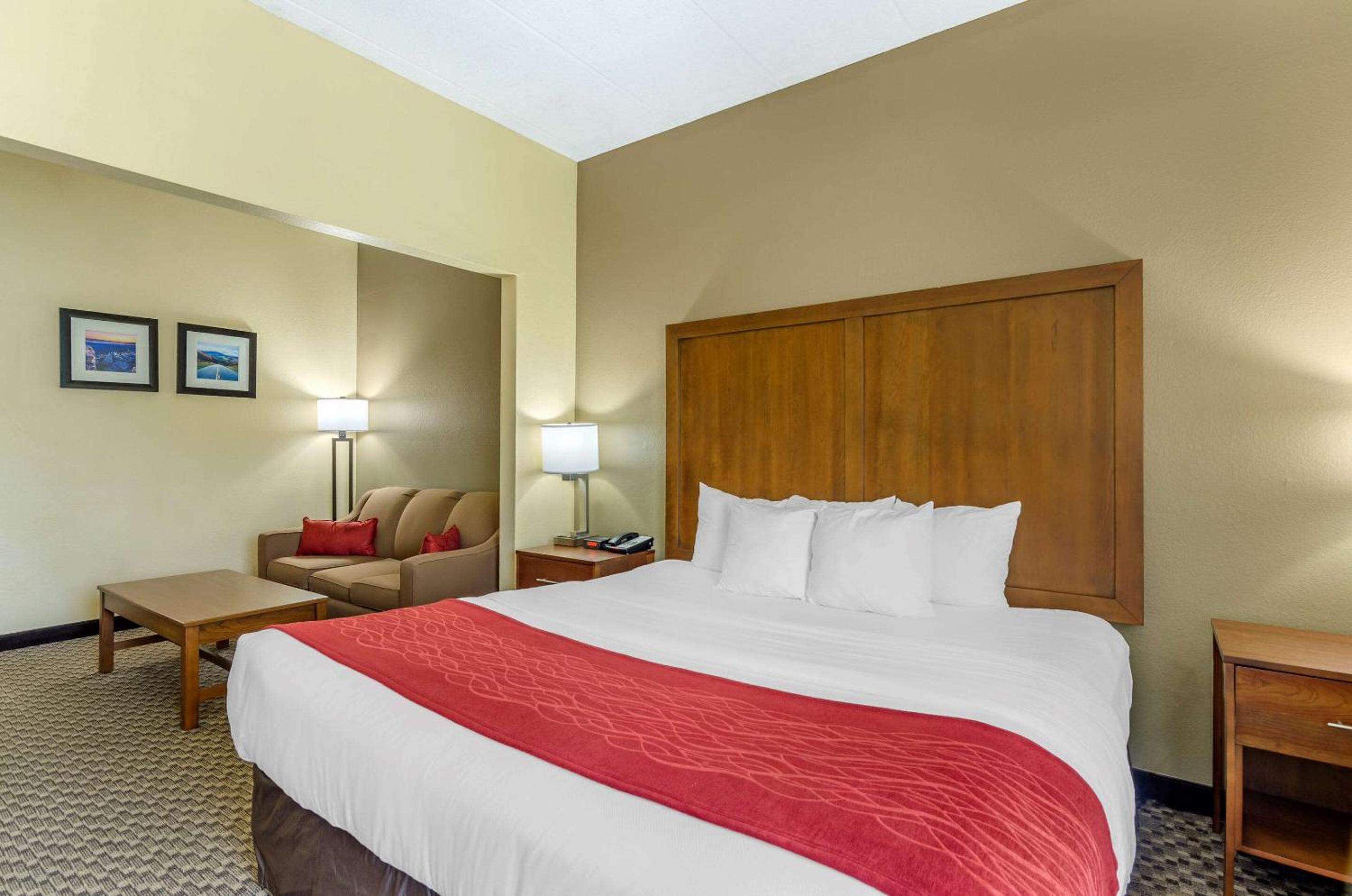 Spark by Hilton Waynesboro