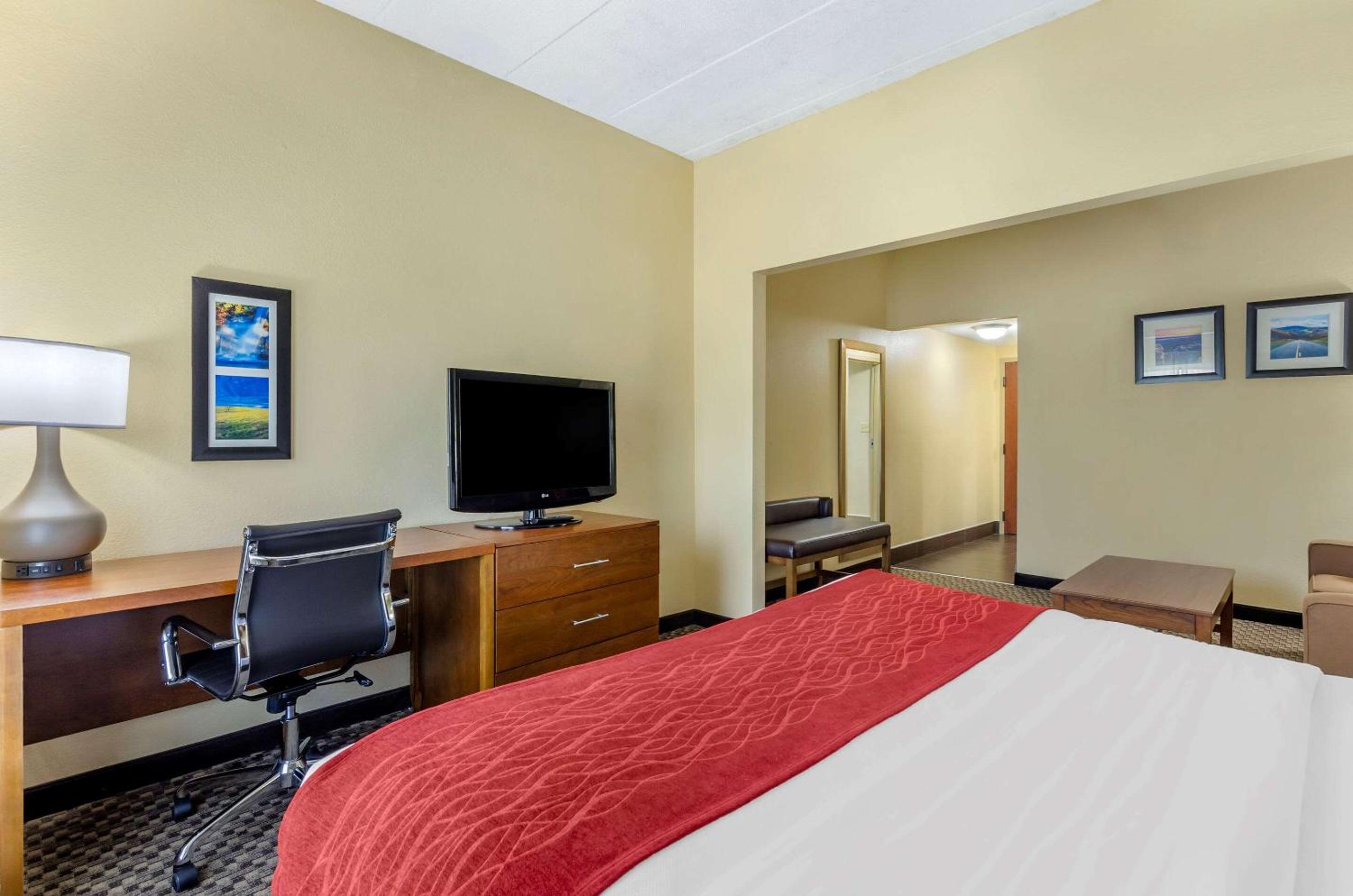Spark by Hilton Waynesboro