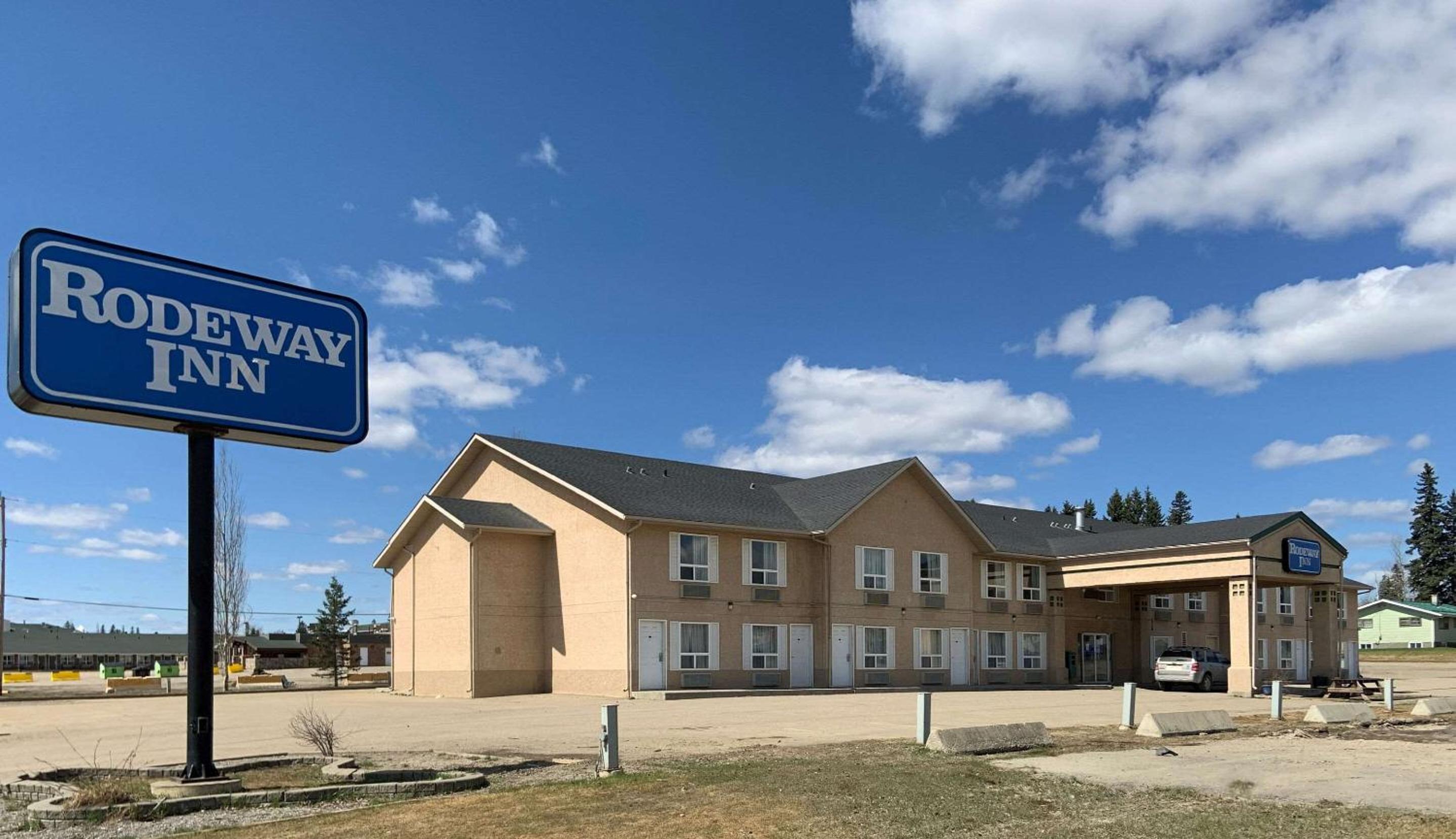 Edson Vacations - Rodeway Inn - Property Image 3