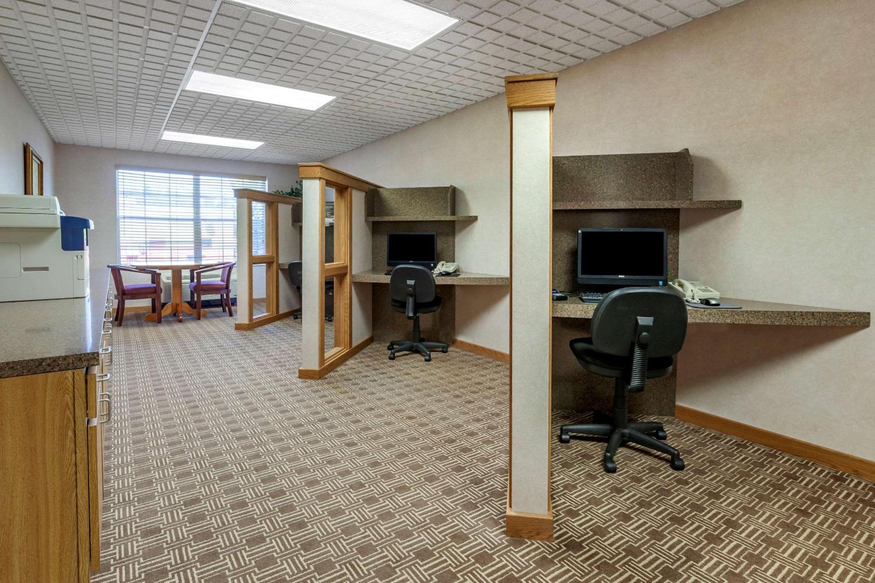 Marquette Vacations - Comfort Suites - Property Image 7