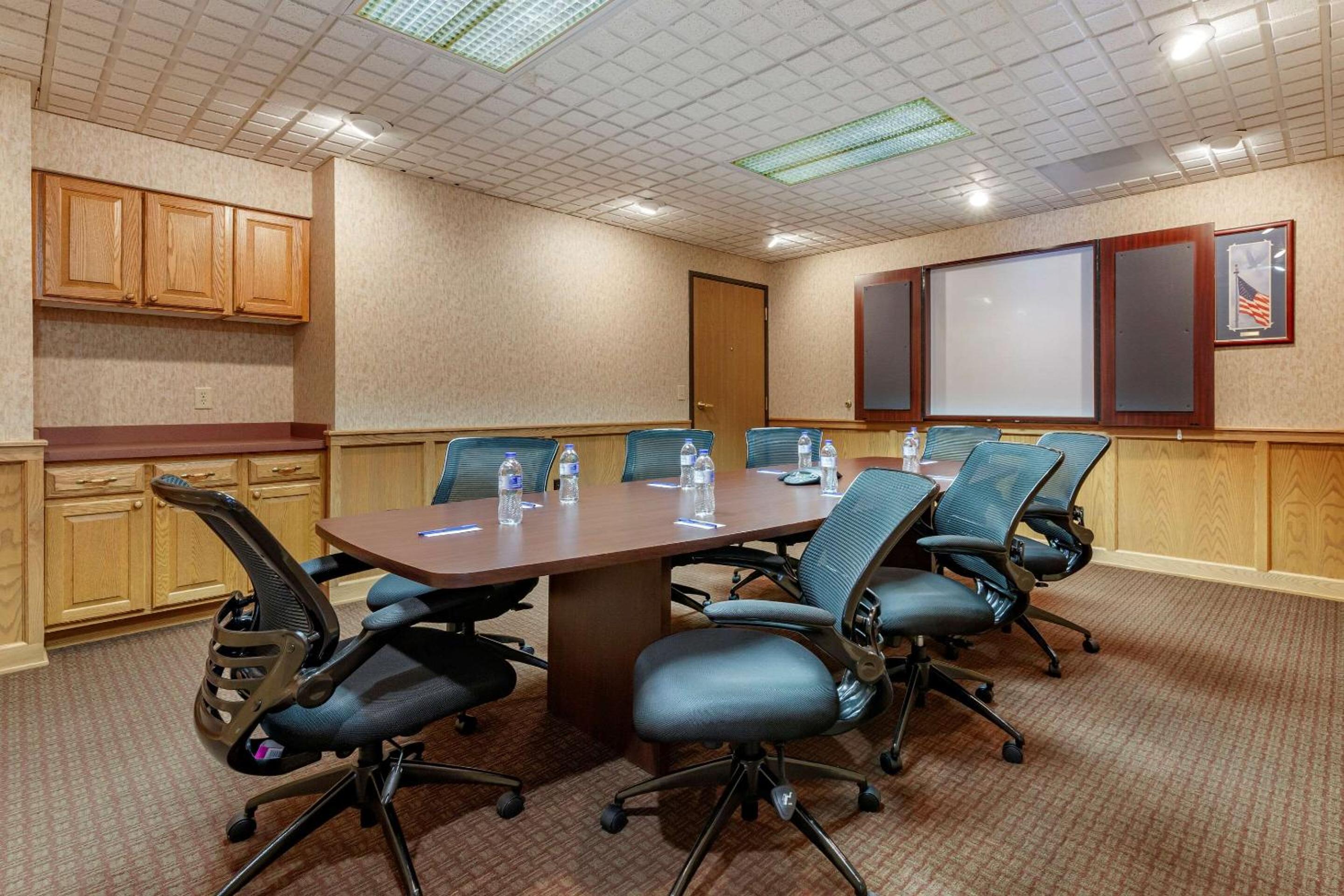 Marquette Vacations - Comfort Suites - Property Image 9