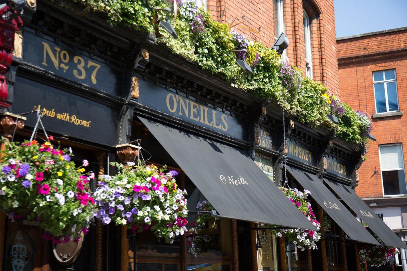 O'Neills Victorian Pub & Townhouse